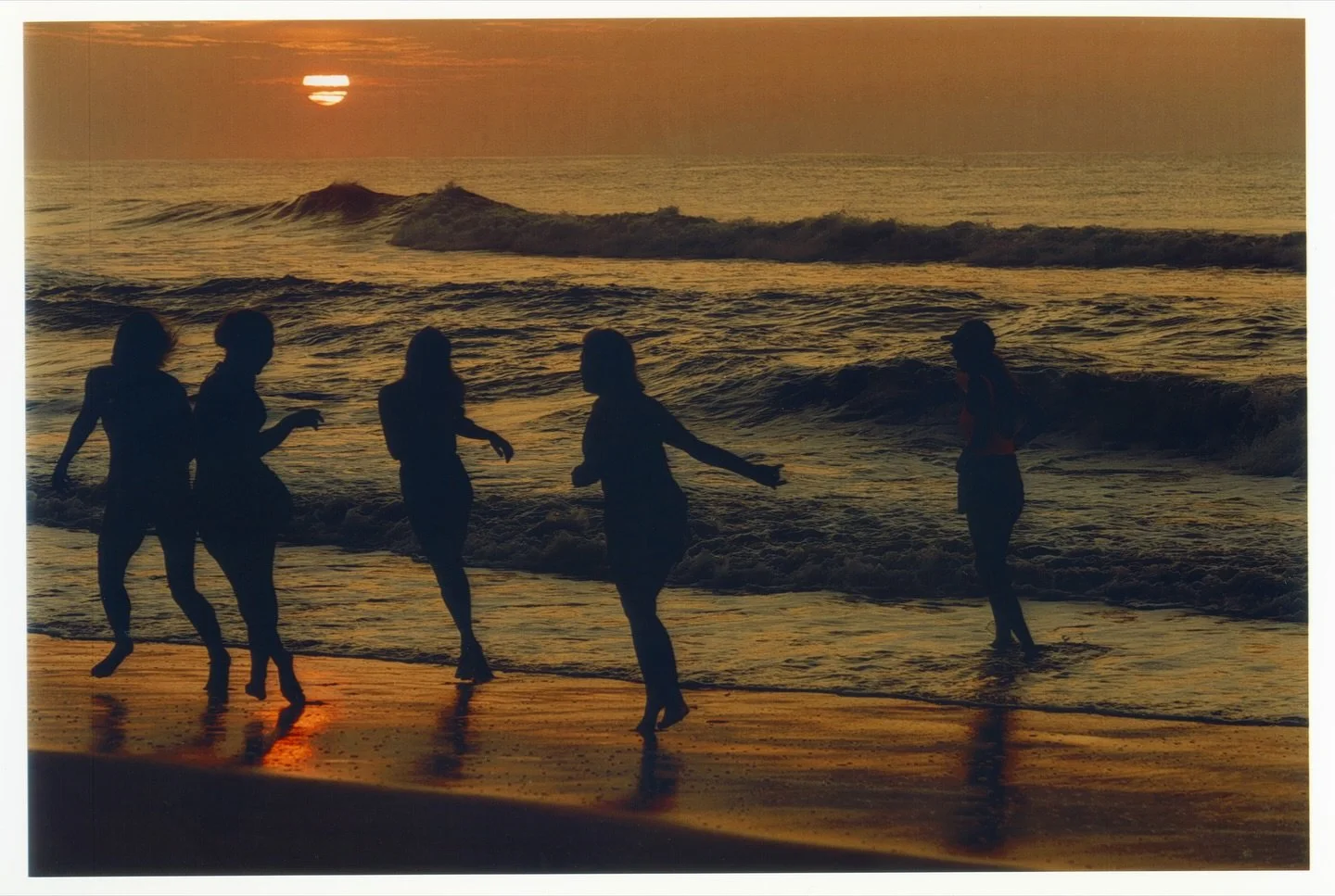 CINCA is here. @cincatequila 
What an honor to be apart of this beautiful ride with these legends @stephaniegilmore @macyjanecallaghan @lauraenever @dimity @nikkivandijk and their dream that has become a reality today.
This delicious new tequila (and