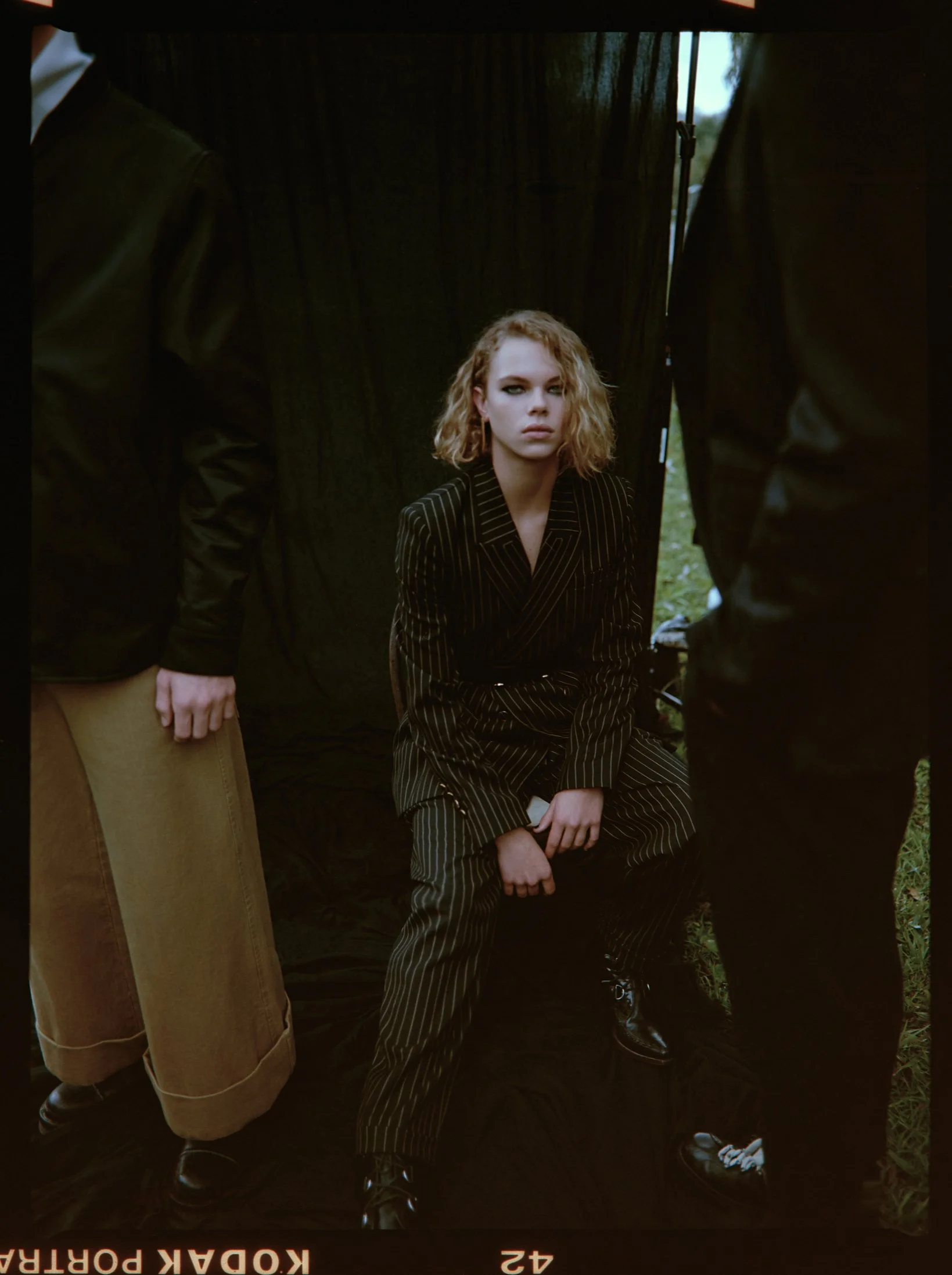 Black-Mag-Film-002-2.jpg