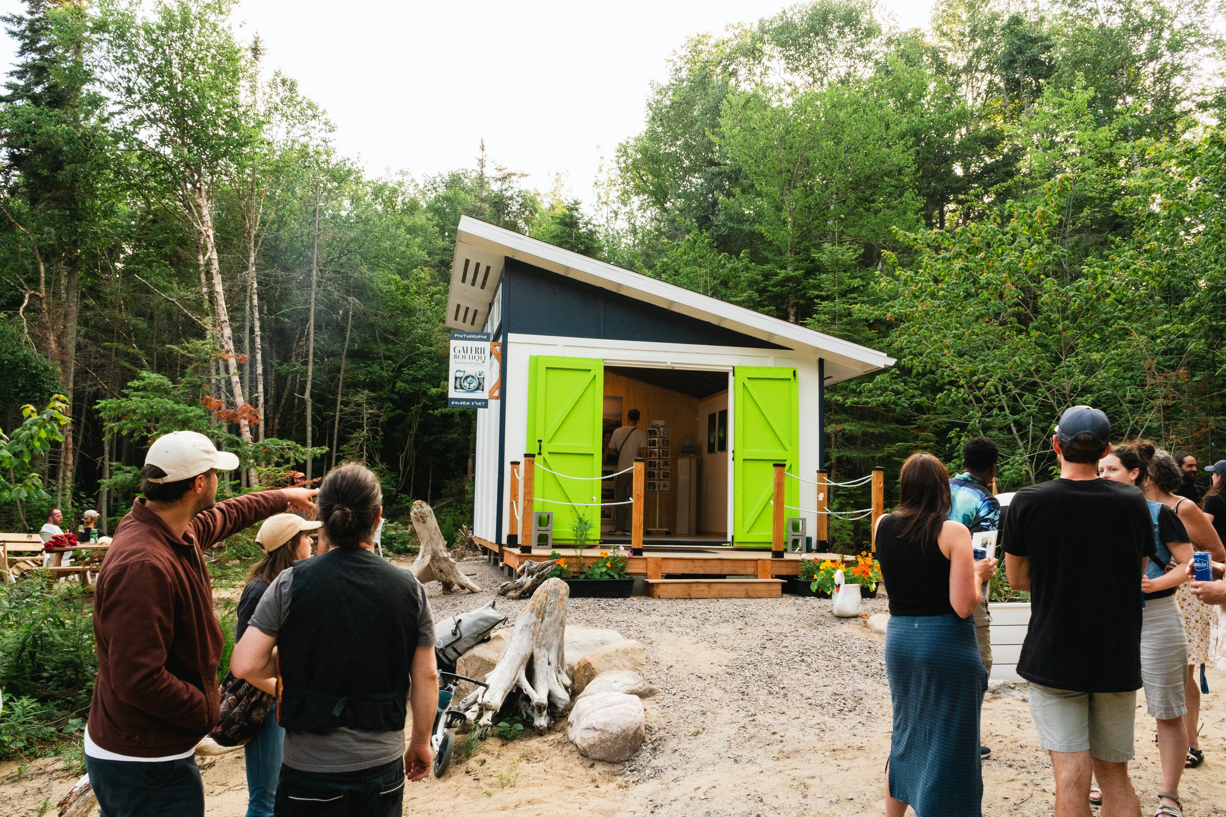 Souvenir du Large - Boutique souvenir et galerie d'art à Bergeronnes près de Tadoussac