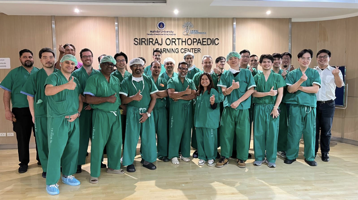 Surgeon Group Photo at Siriraj Orthopaedic Learning Center