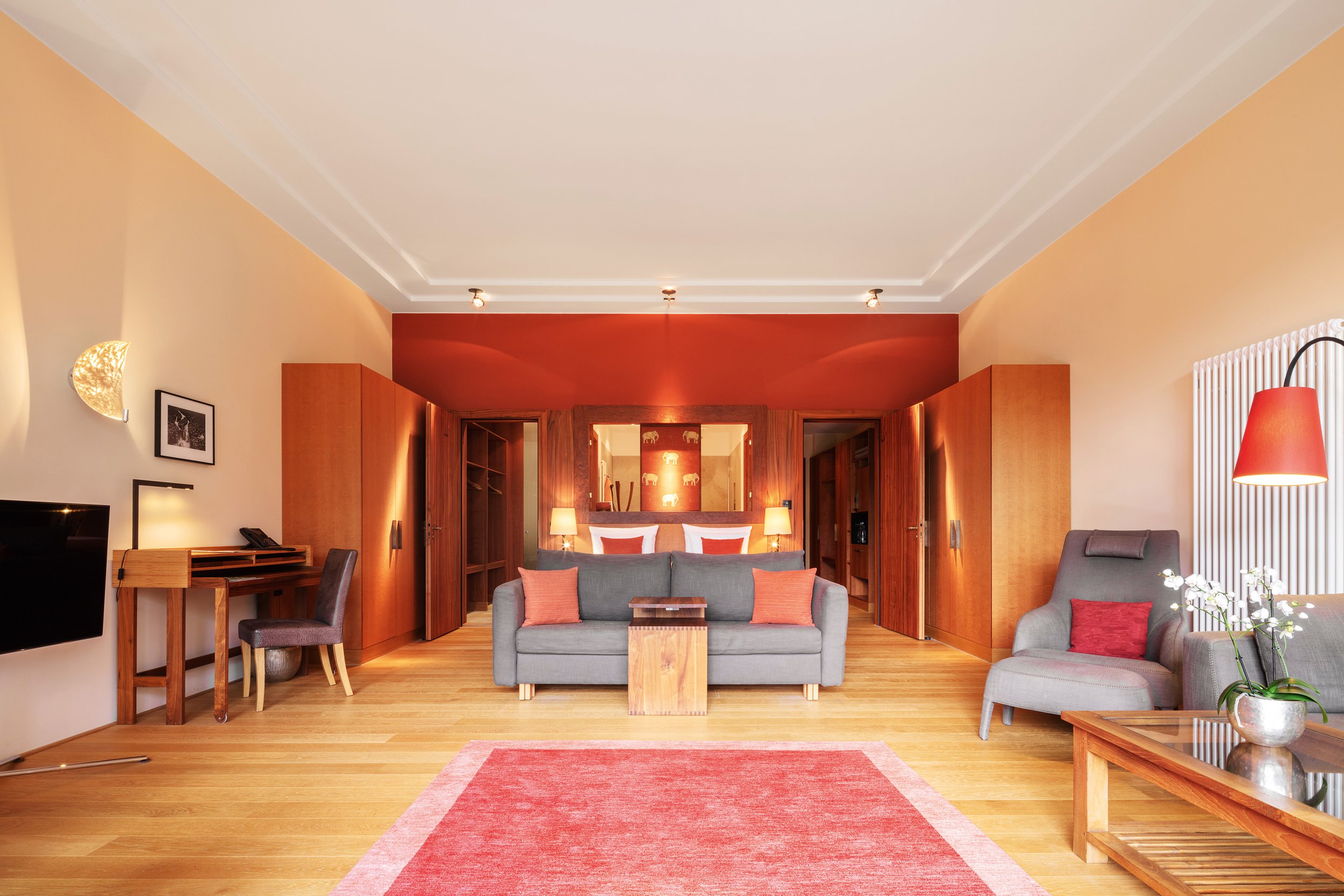 SchlossElmau_Retreat_Rooms_JuniorSuite__c_SchlossElmau_03_hr.jpg