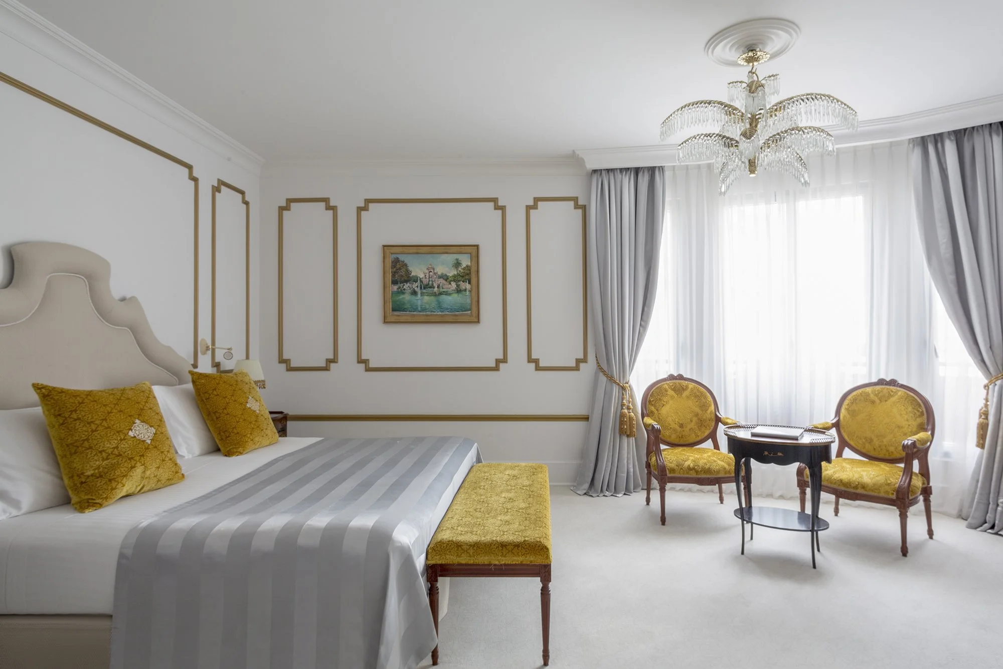 Art Suite Joan Miró4.jpg