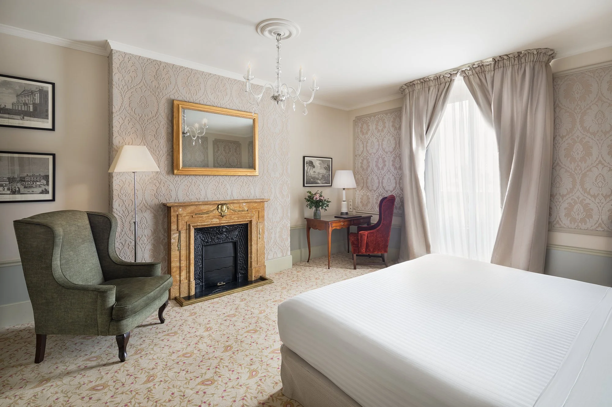 Classic Room detail El Palace Barcelona.jpg