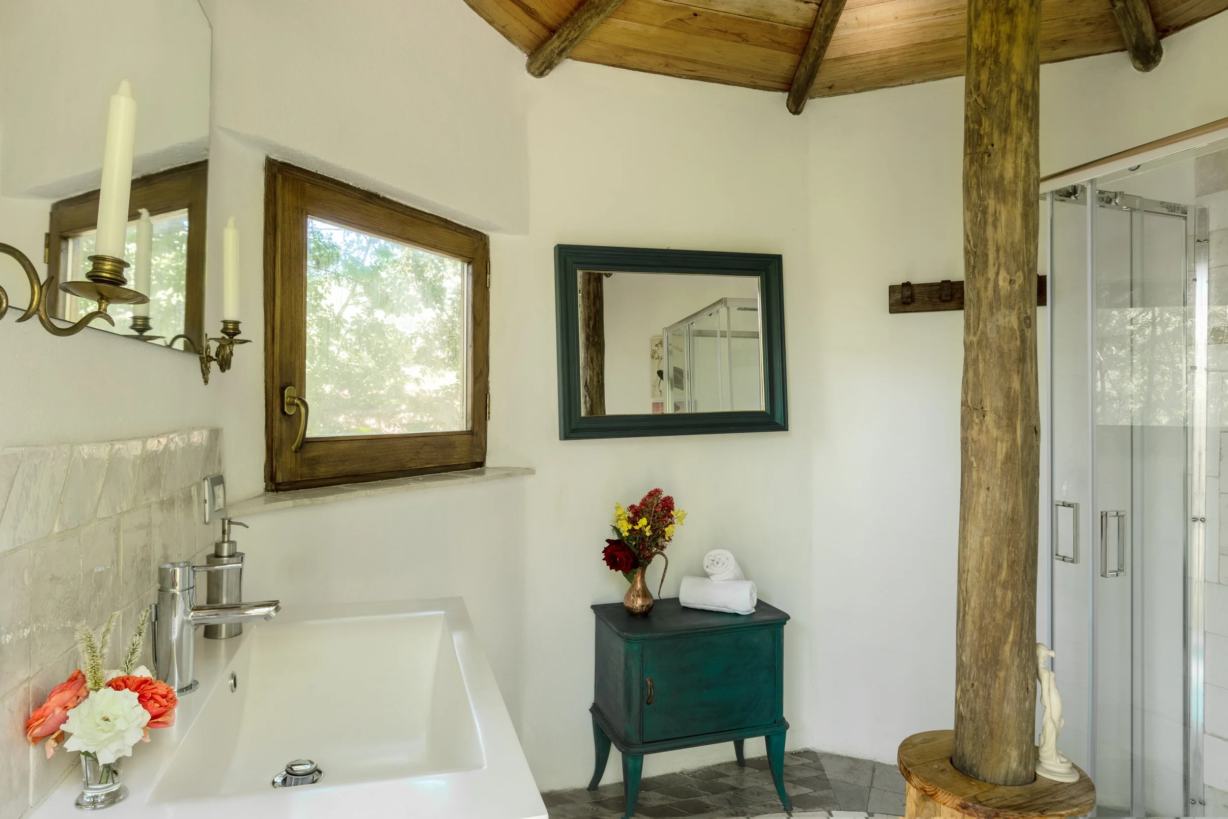 Yurta (bagno)- 1.jpg