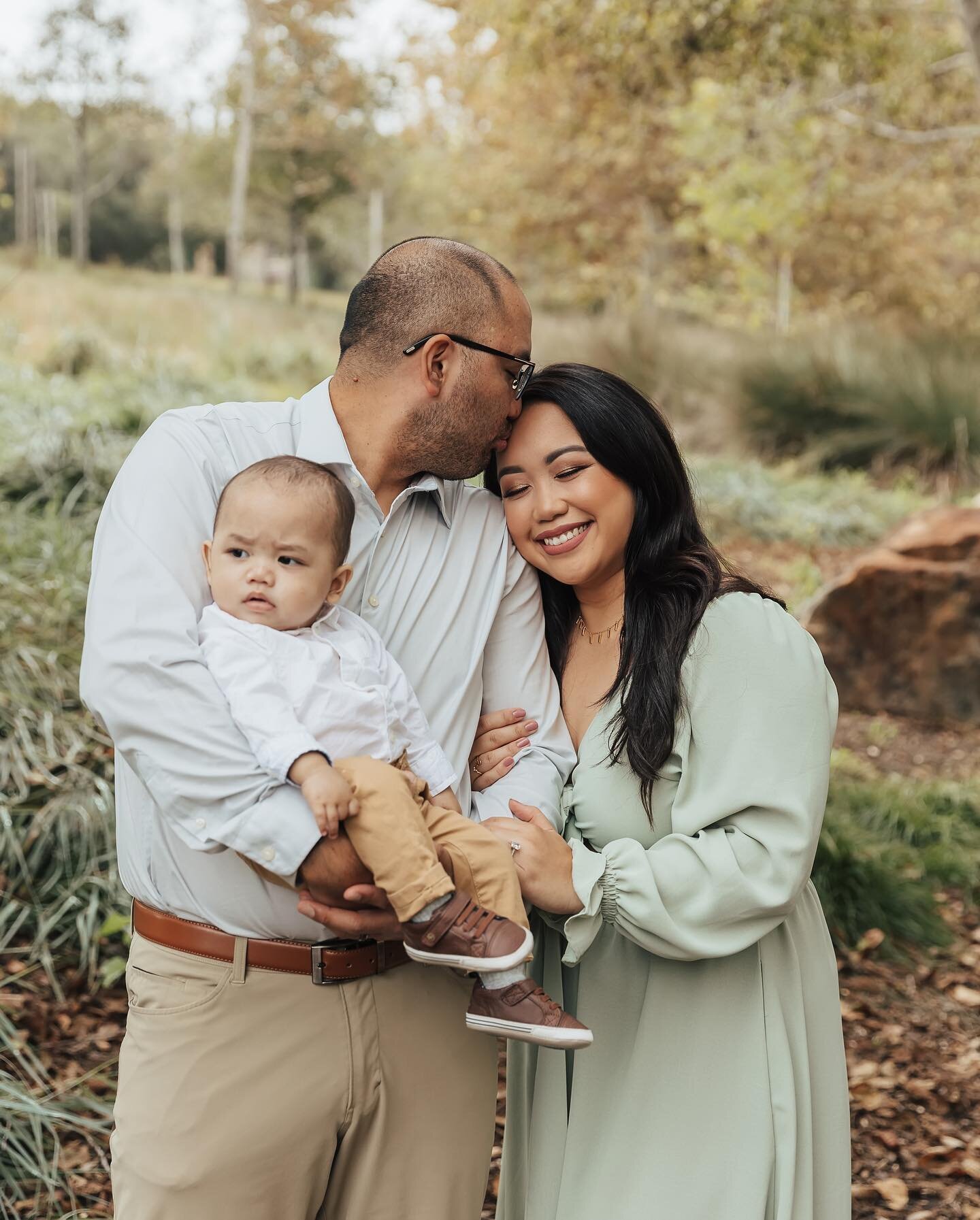 The Perez Fam 🤍 we all took a little early morning stroll in the park to capture these. They couldn&rsquo;t have turned out any cuter!