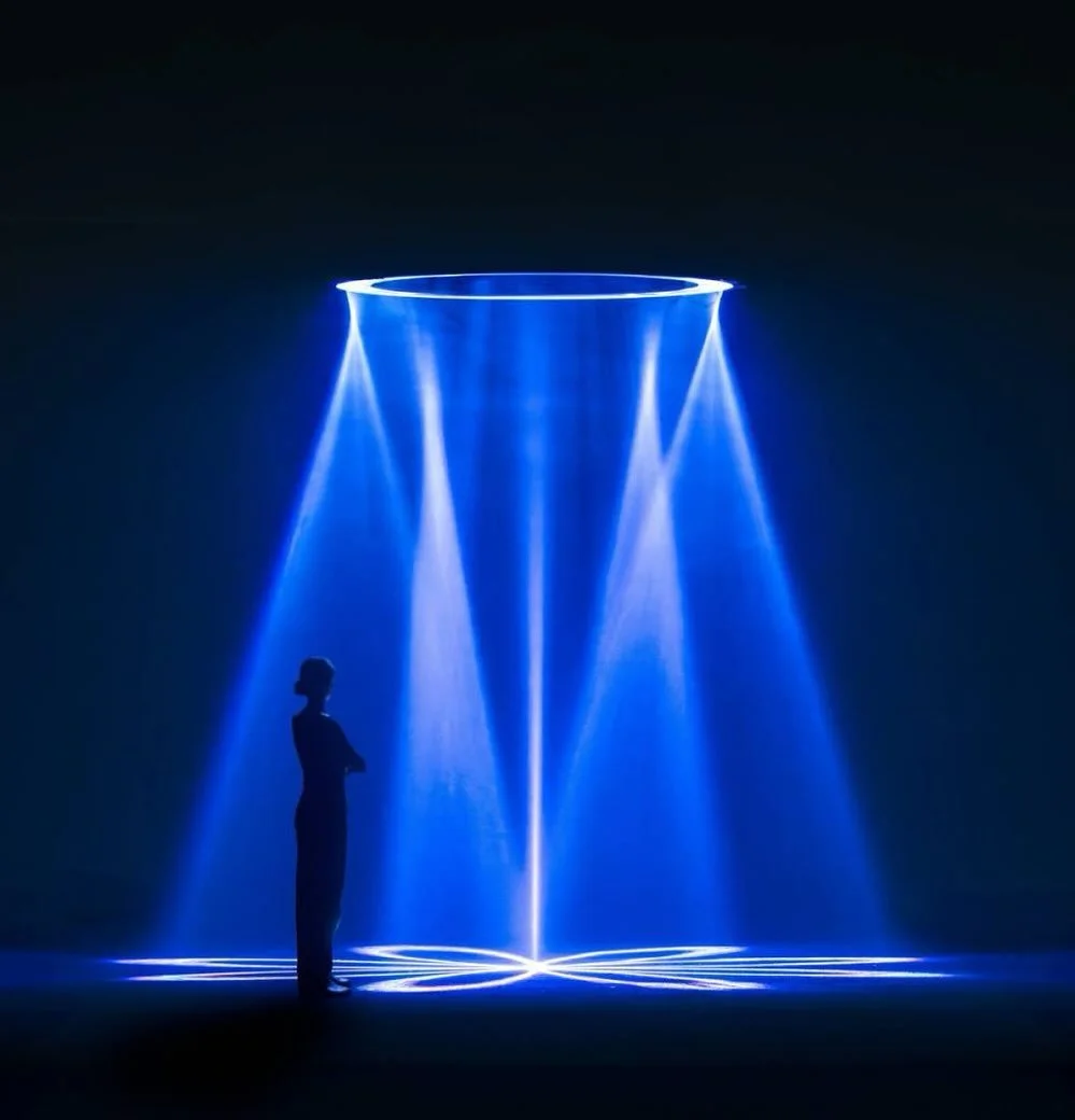 Making the Invisible Visible |  @lachlanturczan 

𝘈 𝘴𝘦𝘳𝘦𝘯𝘦 𝘦𝘯𝘤𝘰𝘶𝘯𝘵𝘦𝘳 𝘸𝘩𝘦𝘳𝘦 𝘭𝘪𝘨𝘩𝘵, 𝘸𝘢𝘵𝘦𝘳, 𝘵𝘦𝘤𝘩𝘯𝘰𝘭𝘰𝘨𝘺, 𝘢𝘯𝘥 𝘢𝘳𝘵 𝘢𝘭𝘪𝘨𝘯.

_____________________________________

#artanddesign #designersmind #inspiration 