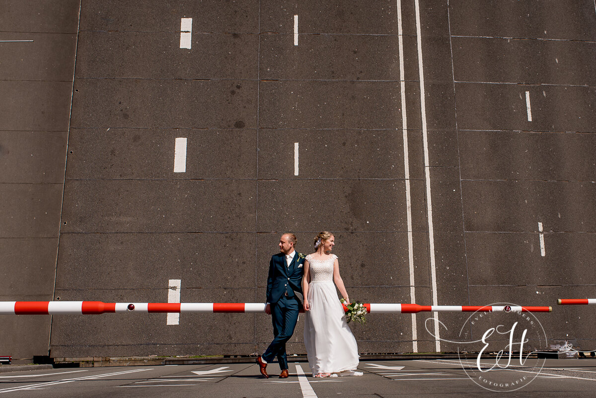 bruidsfotograaf-bruiloft-in-rotterdam-by-evelien-hogers-fotografie (21 van 78).jpg