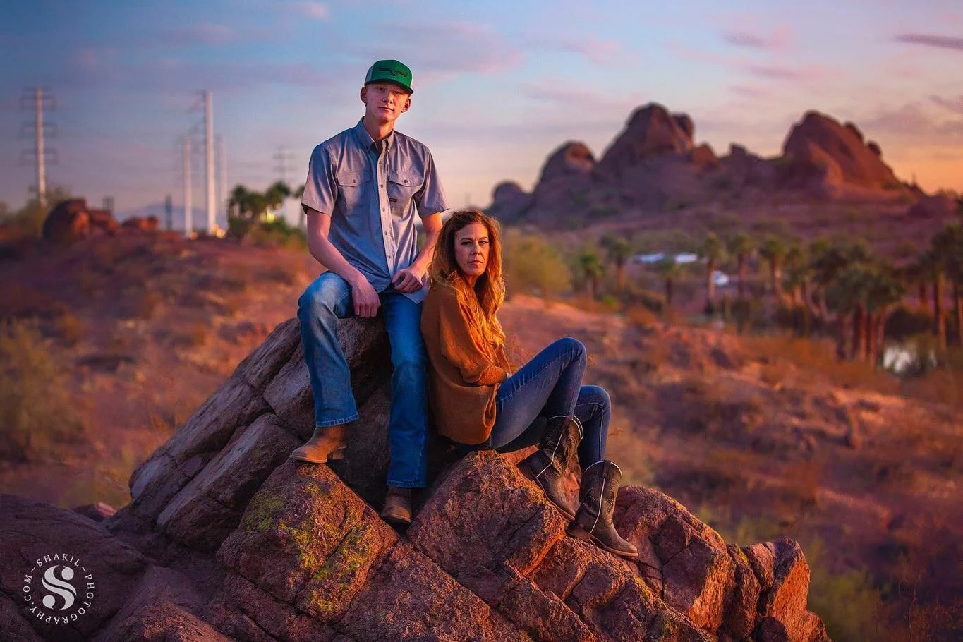 It was my first family photoshoot at Papago park. One of their 🐕 had cancer and they wanted to take photos with them to keep their memories alive. I don&rsquo;t know if that still alive or no it&rsquo;s been more than 2 years I believe. 
www.shakilp