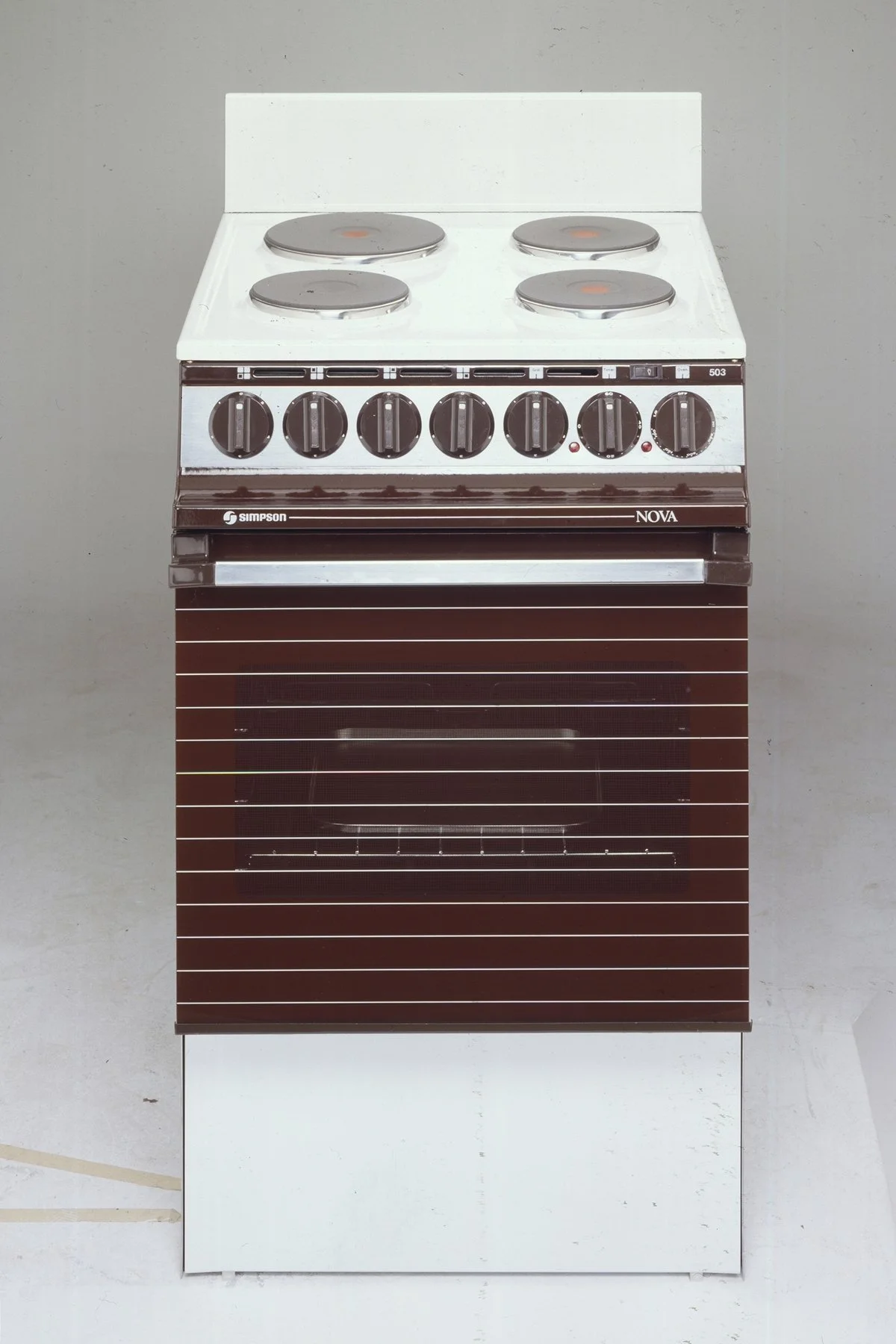 1977_circa_Simpson_Nova_Cooker_300dpi_PH_resized.jpg