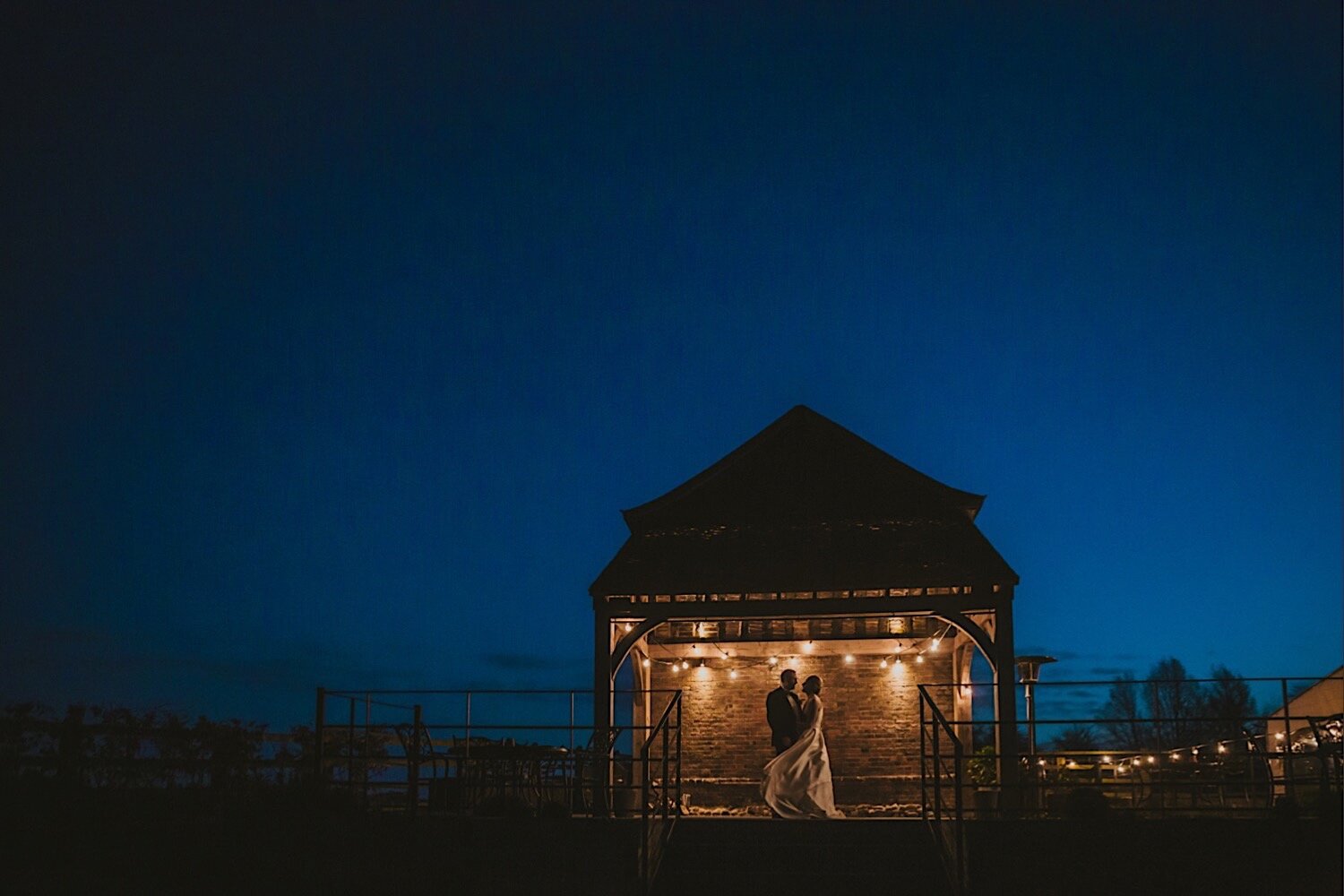 083_TWS-939_bride_festive_redcoats_couple_style_venue_photography_hertfordshire_goals_herts_barn_wedding_portraits_farmhouse_groom_photographer_winter.jpg