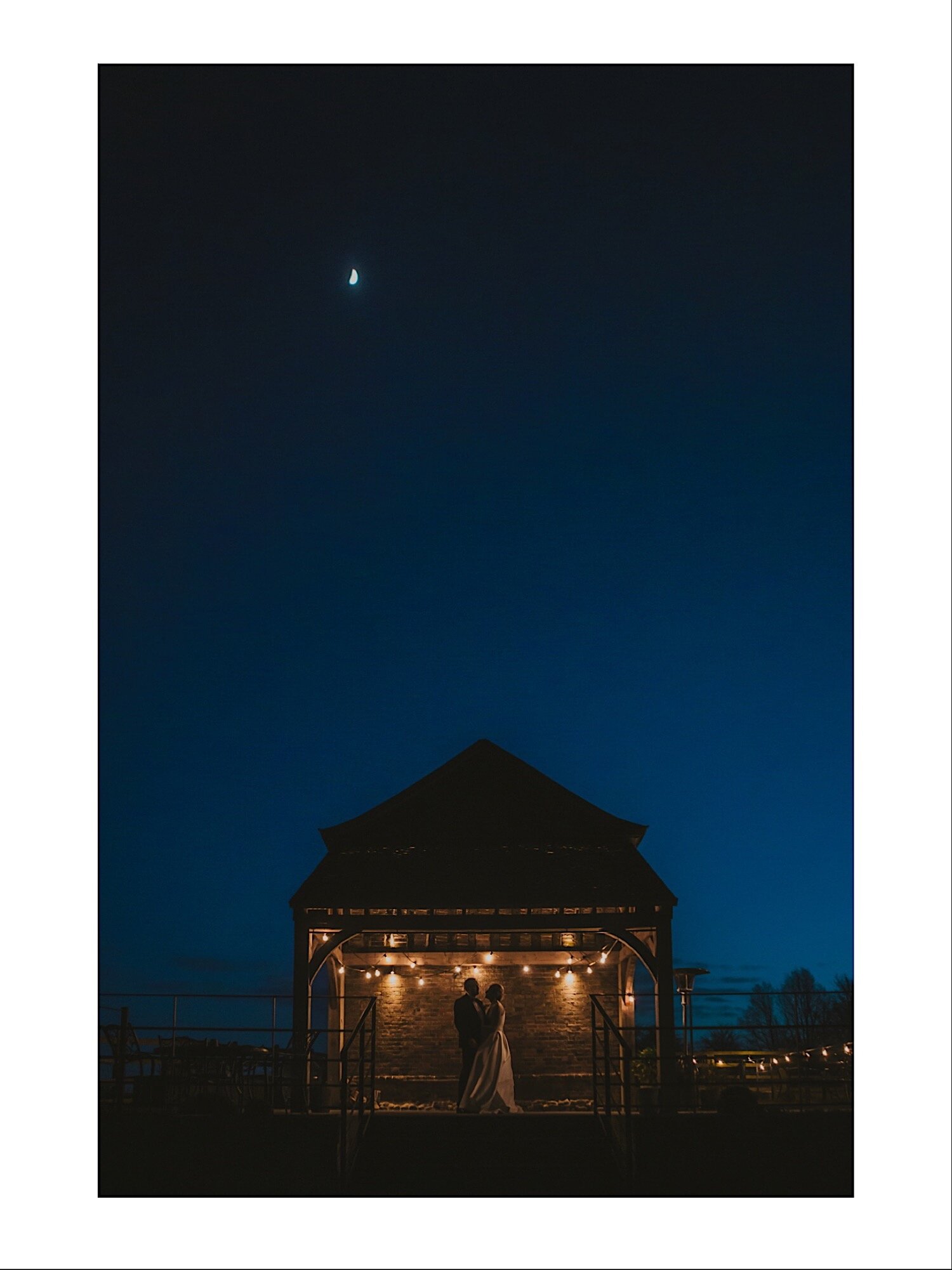 087_TWS-941_bride_festive_redcoats_couple_style_venue_photography_hertfordshire_goals_herts_barn_wedding_portraits_farmhouse_groom_photographer_winter.jpg