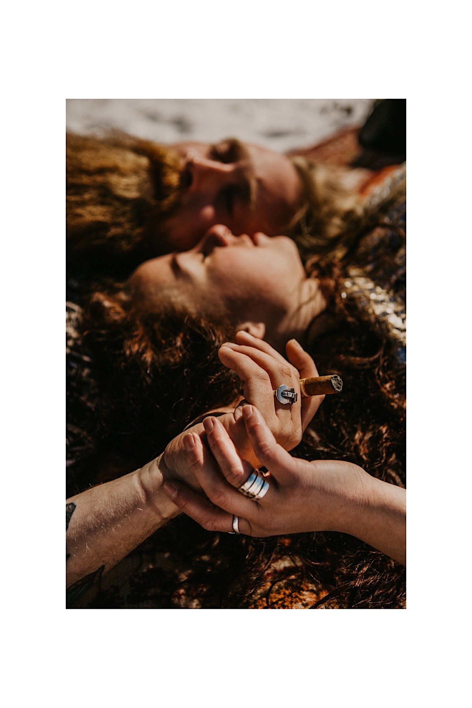 28_9D3A2983_mountain_bride_top_meribel_badass_photography_elopement_rug_snow_cigar_alps_rings_elope_wedding_destination_groom_photographer_winter.jpg