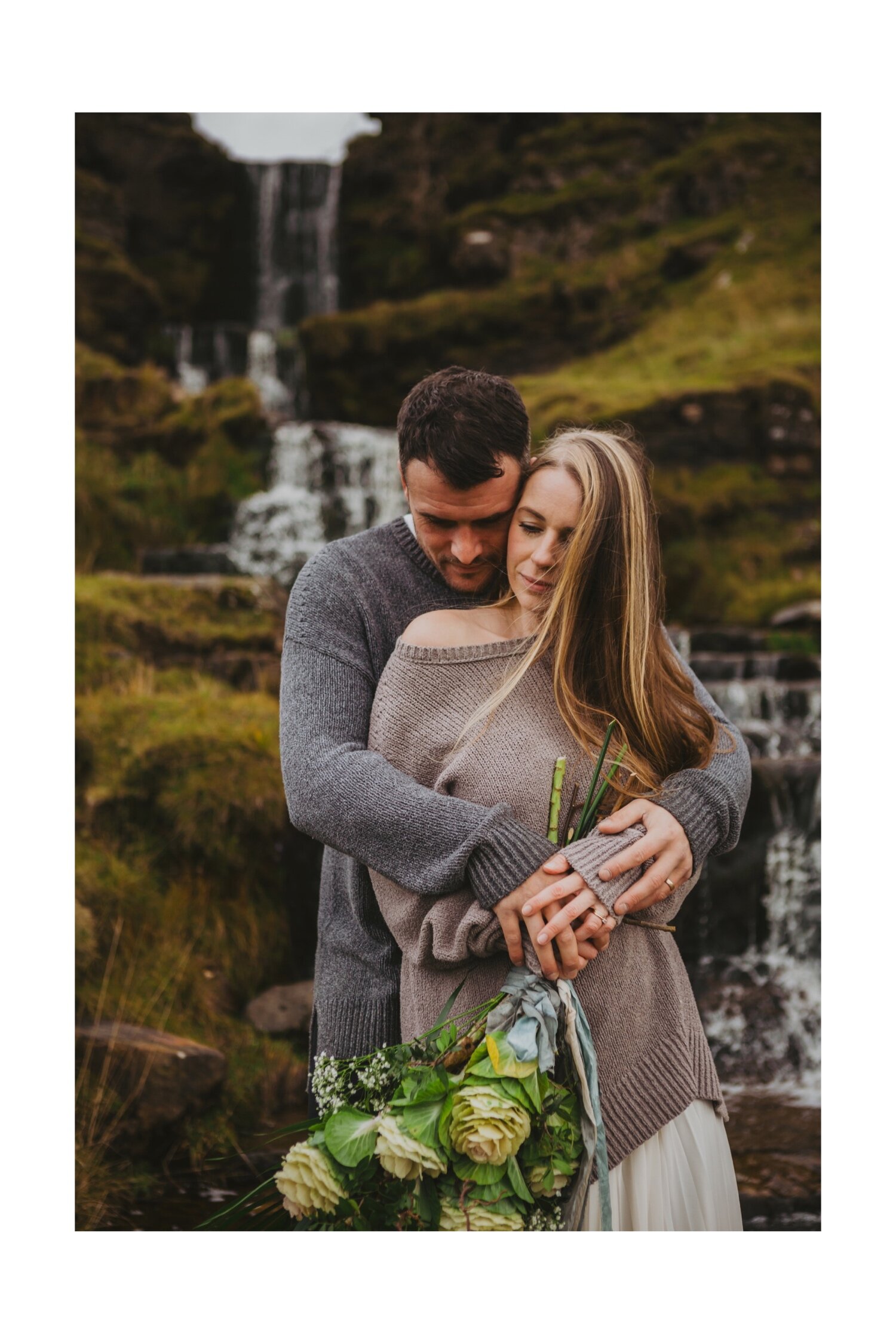 01_TWS-112__grey_dramatic_landscape_alternative_elope_alt_rock_blue_waterfall_winter_flowers_offbeat_dales_waterfalls_autumn_elopement_photography_ribbons_moody_bride_silver_wedding_yorkshire_rainy_cloudy_cosy_weather_photographer_florals_groom.jpg