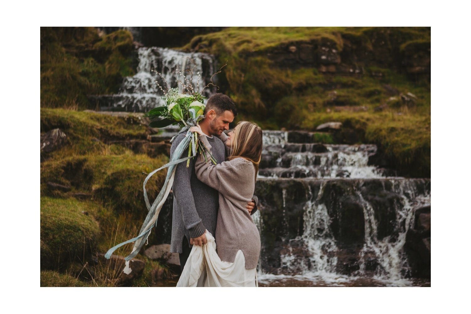 26_TWS-96__grey_dramatic_landscape_alternative_elope_alt_rock_blue_waterfall_winter_flowers_offbeat_dales_waterfalls_autumn_elopement_photography_ribbons_moody_bride_silver_wedding_yorkshire_rainy_cloudy_cosy_weather_photographer_florals_groom.jpg