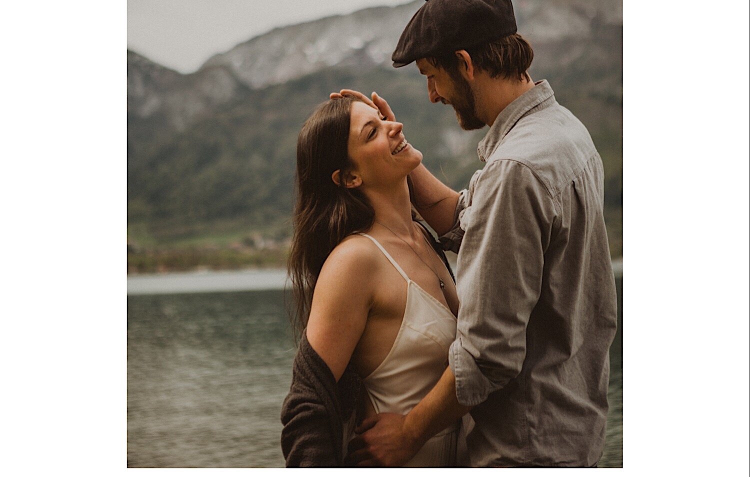16_TWS-30_couple_annecy_elope_french_lake_alps_photography_intimate_elopment_wedding.jpg