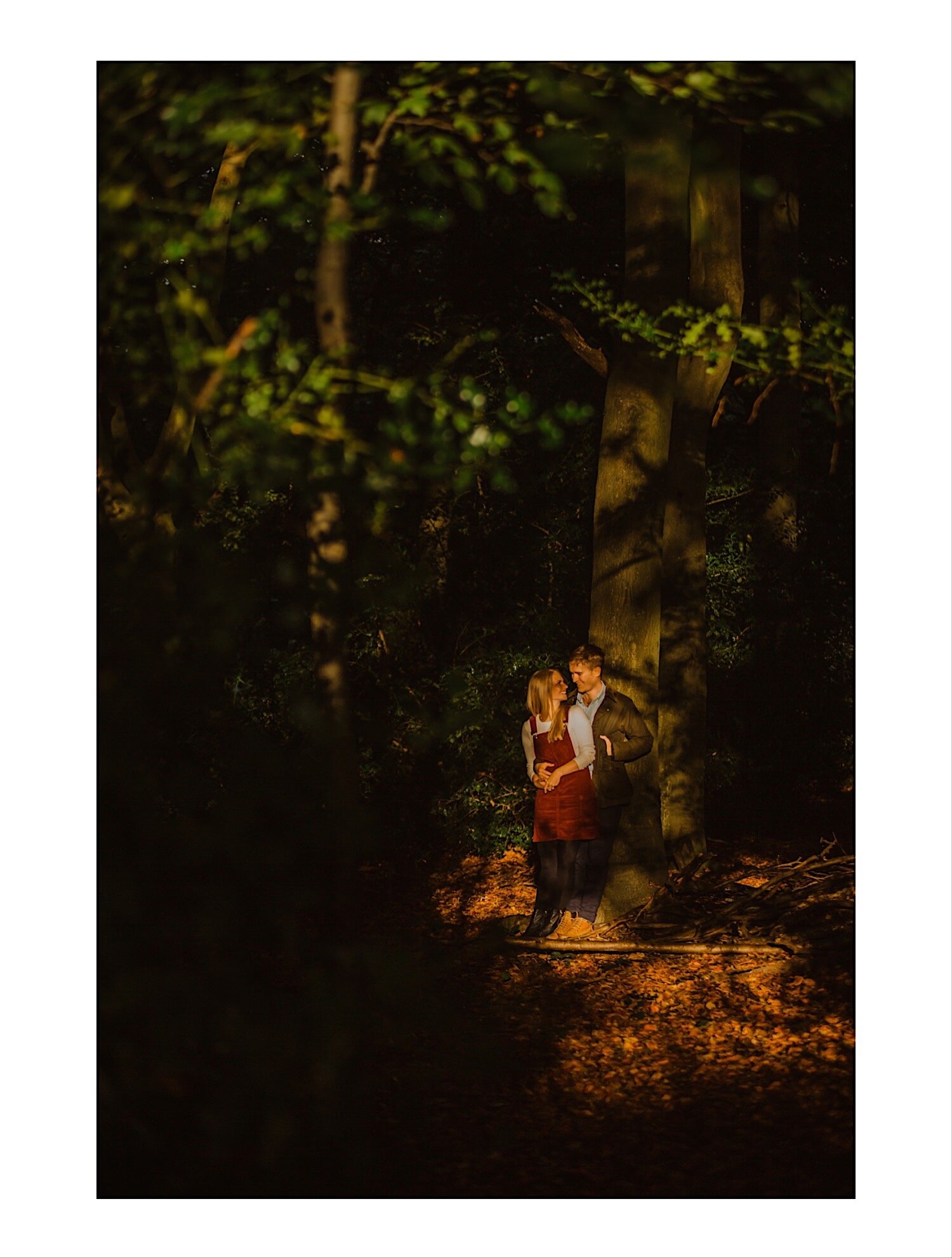 05_TWS-20_autumn_sunset_couple_henley_engagement_shoot_photography_woodland_wedding.jpg