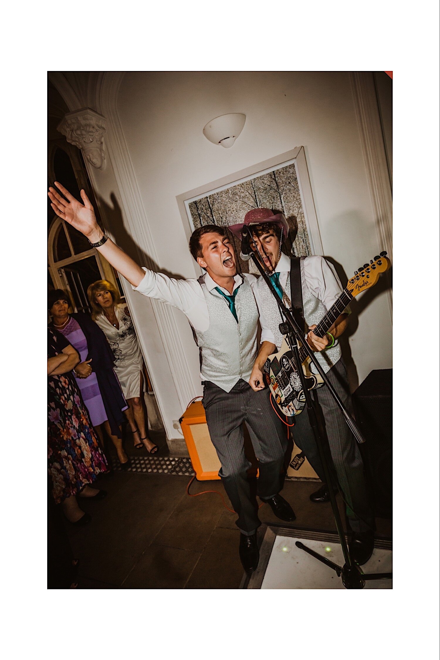 096_TWS-1238_bride_abbey_band_photography_buckinghamshire_party_groom_missenden_wedding.jpg