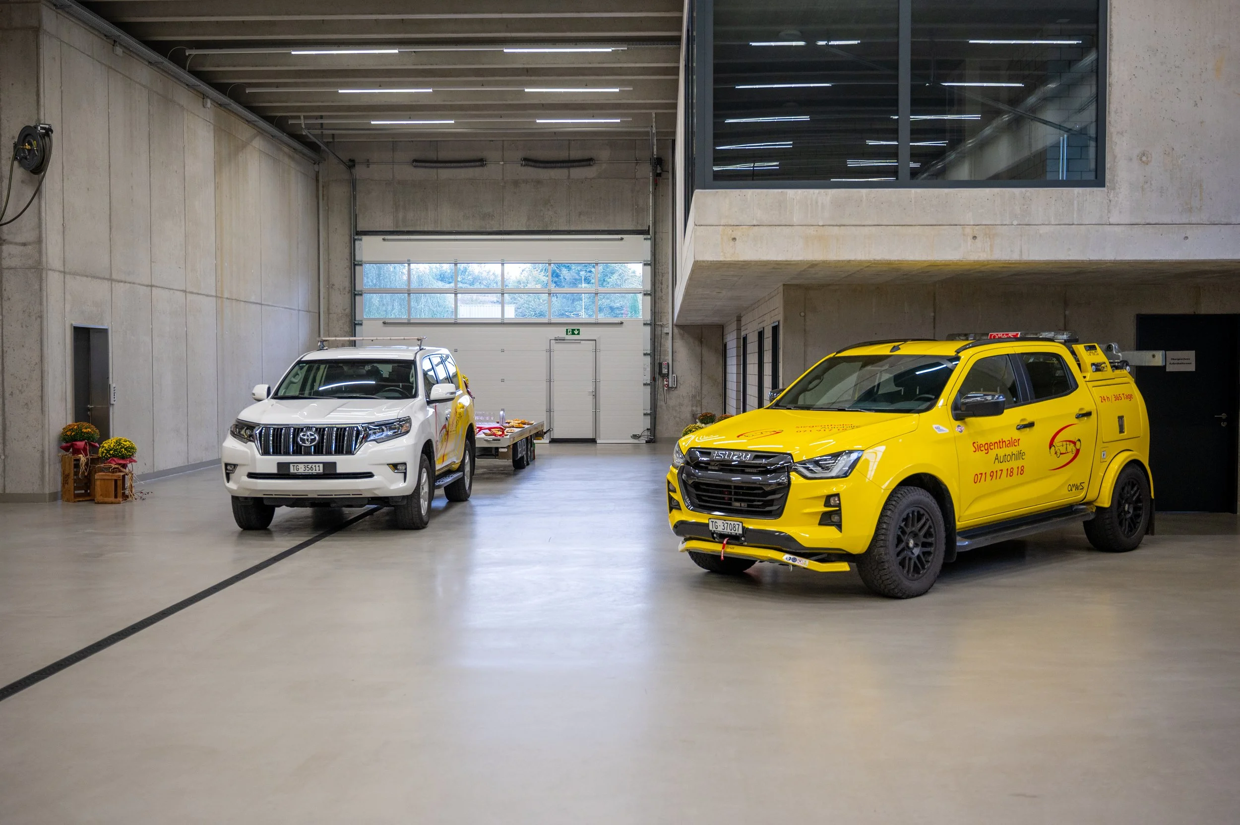Garage Siegenthaler-Neueröffnung Halle-28.jpg