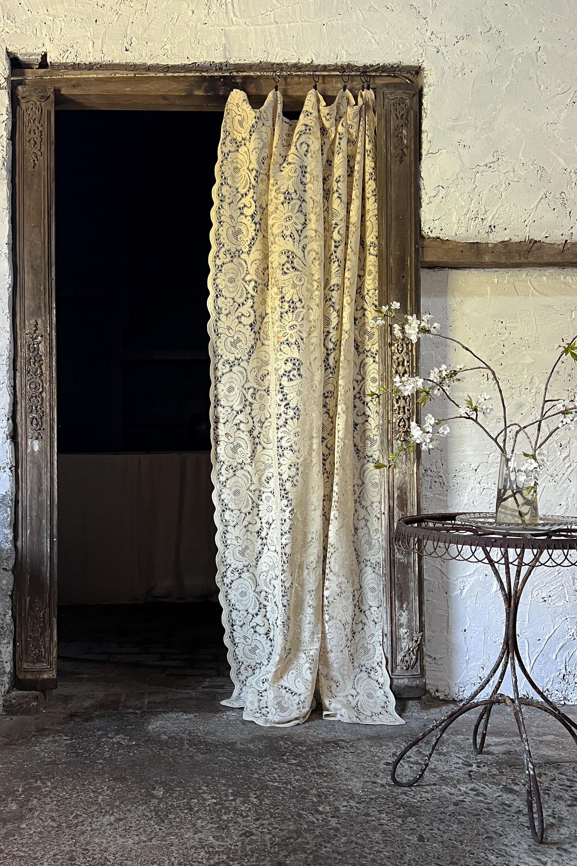 Curtain