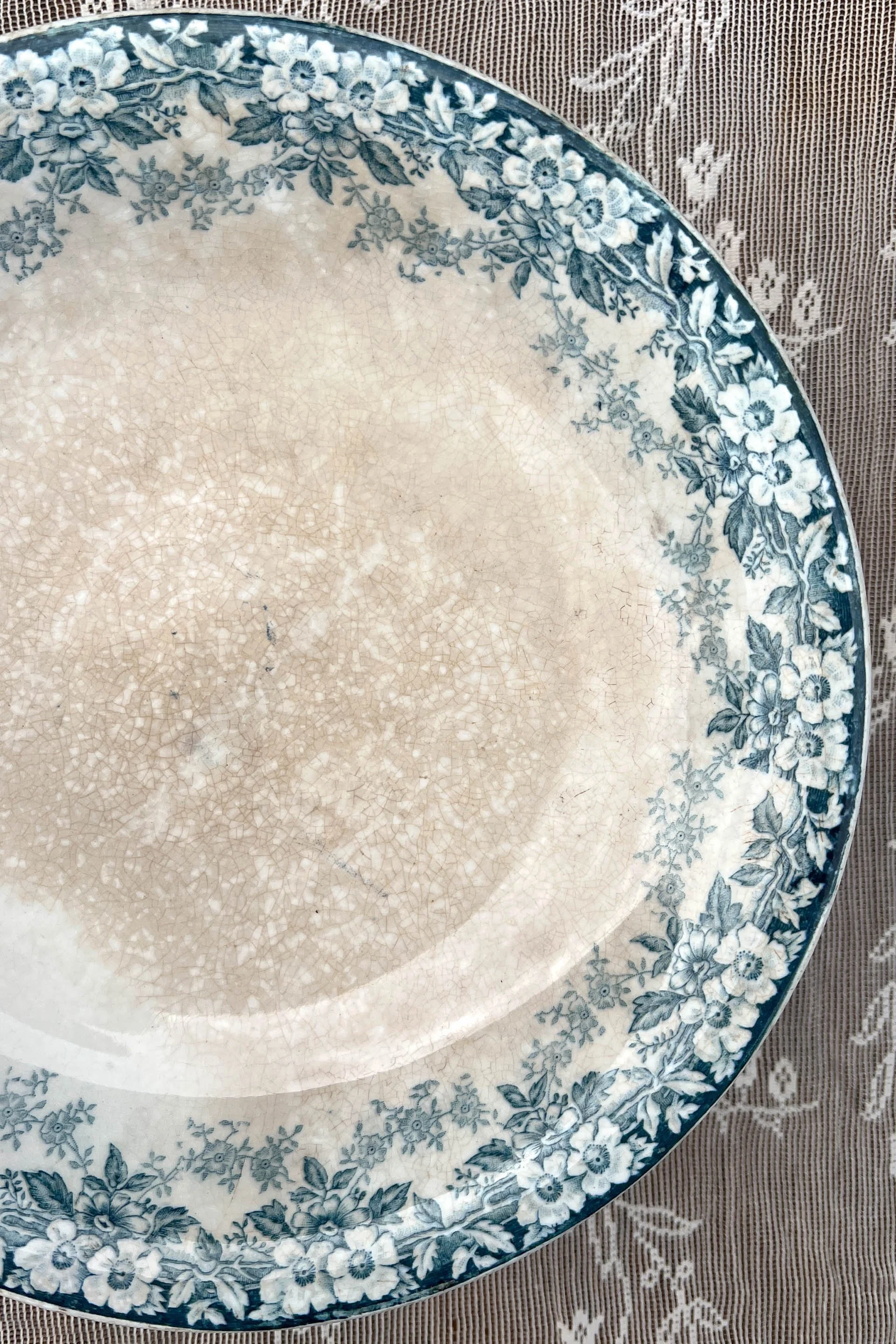 blue cake stand .jpg