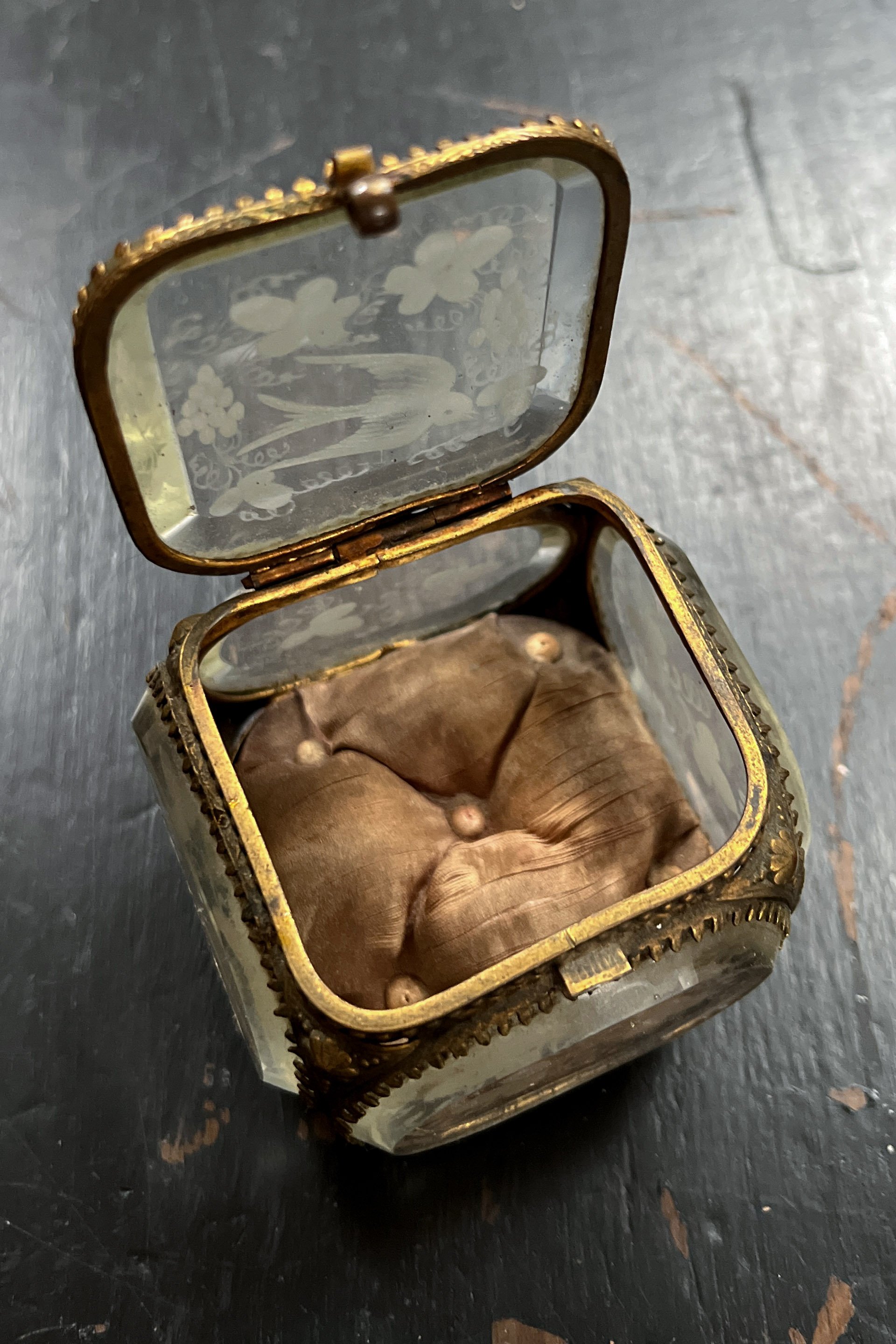 casket6.jpg