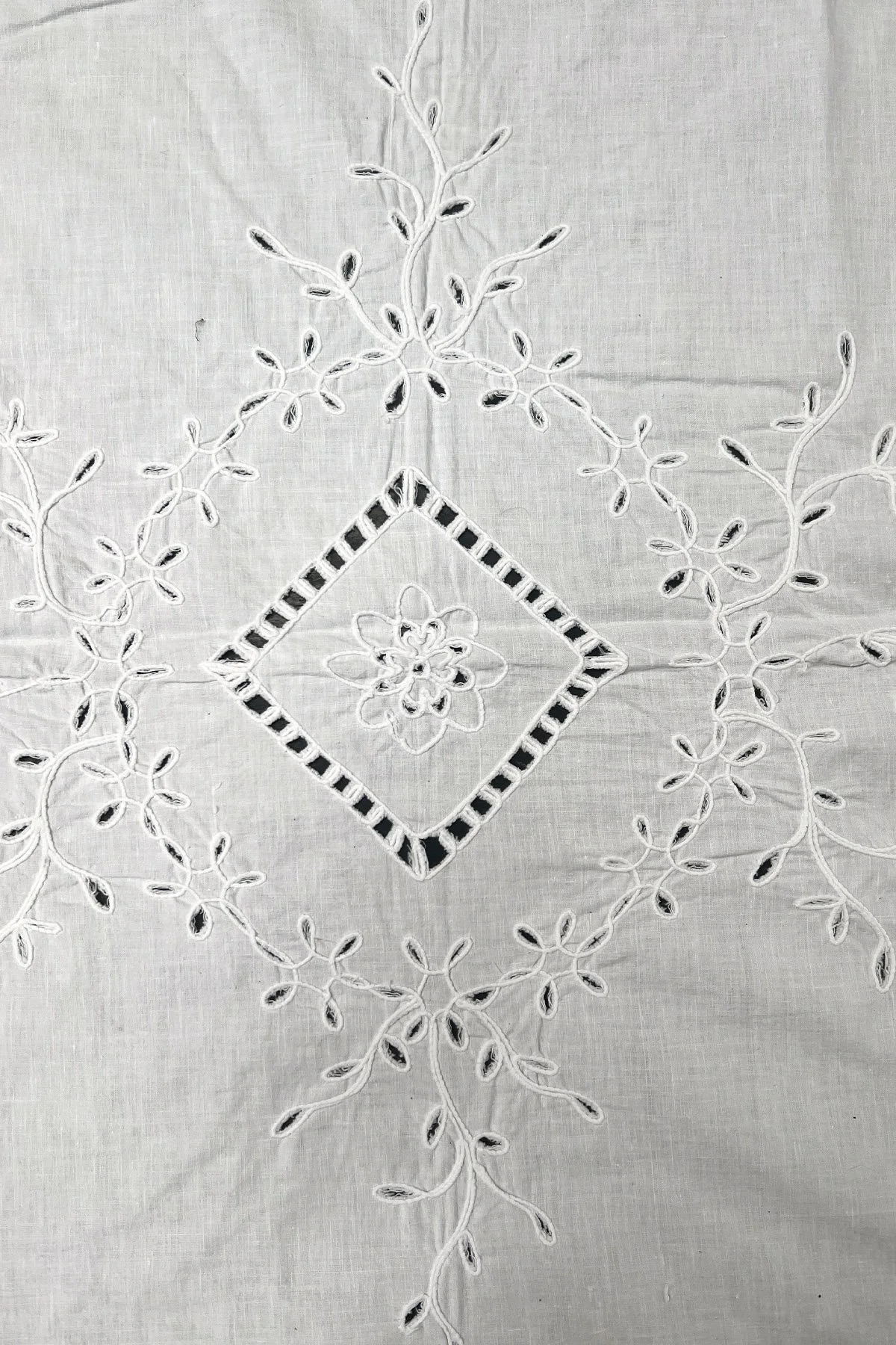 tablecloth5.jpg