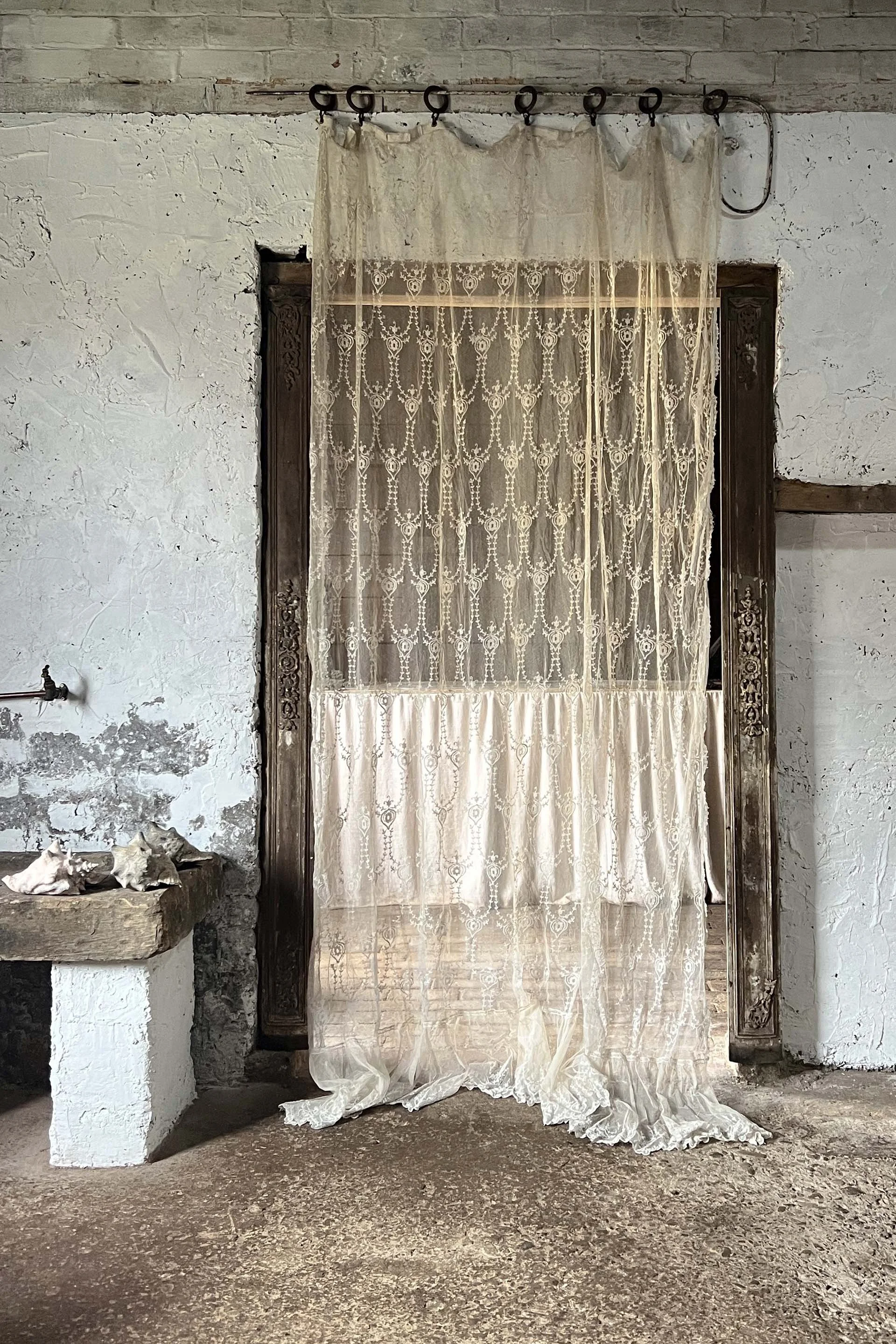 lacecurtain3.jpg
