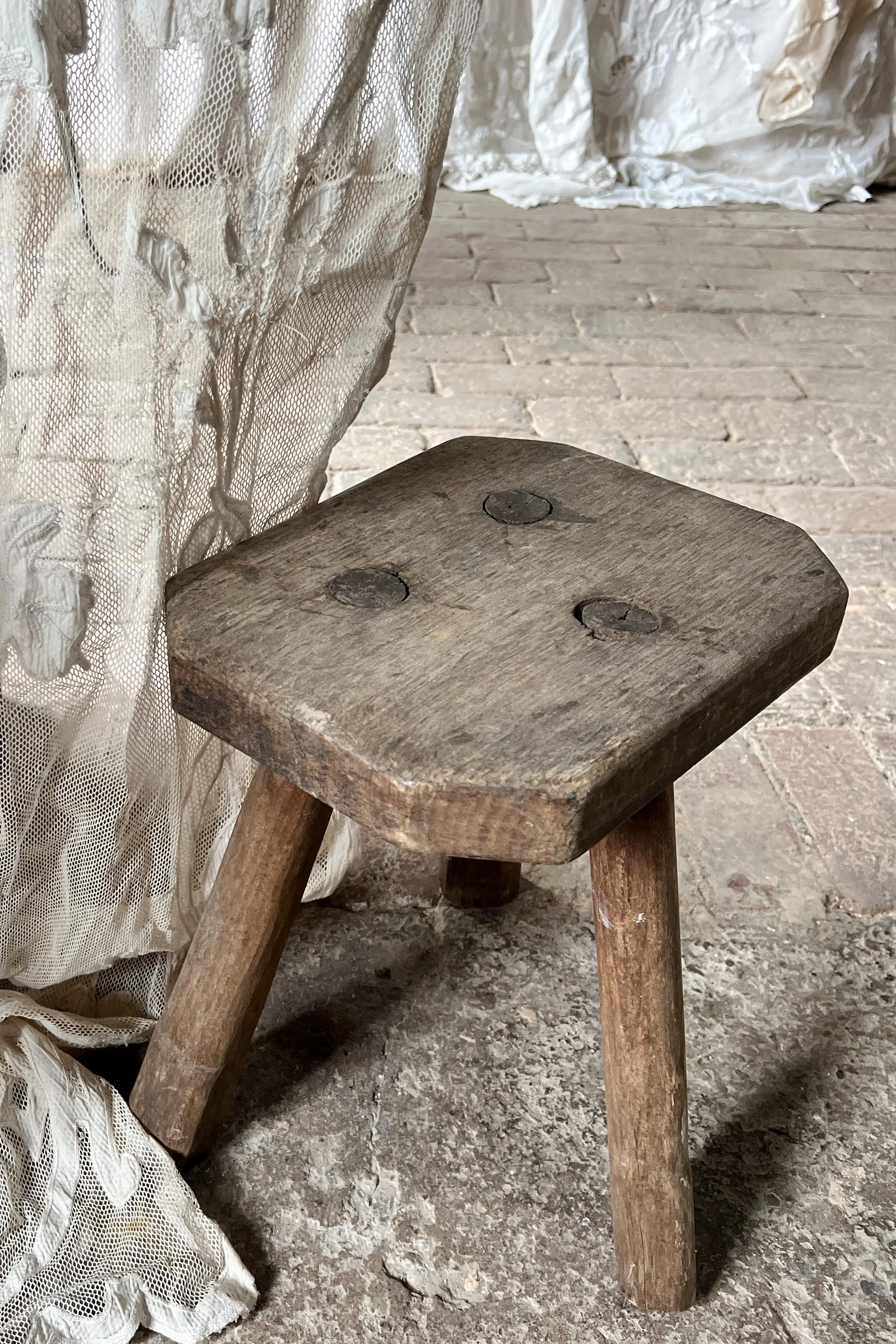 rustic stool3.jpg