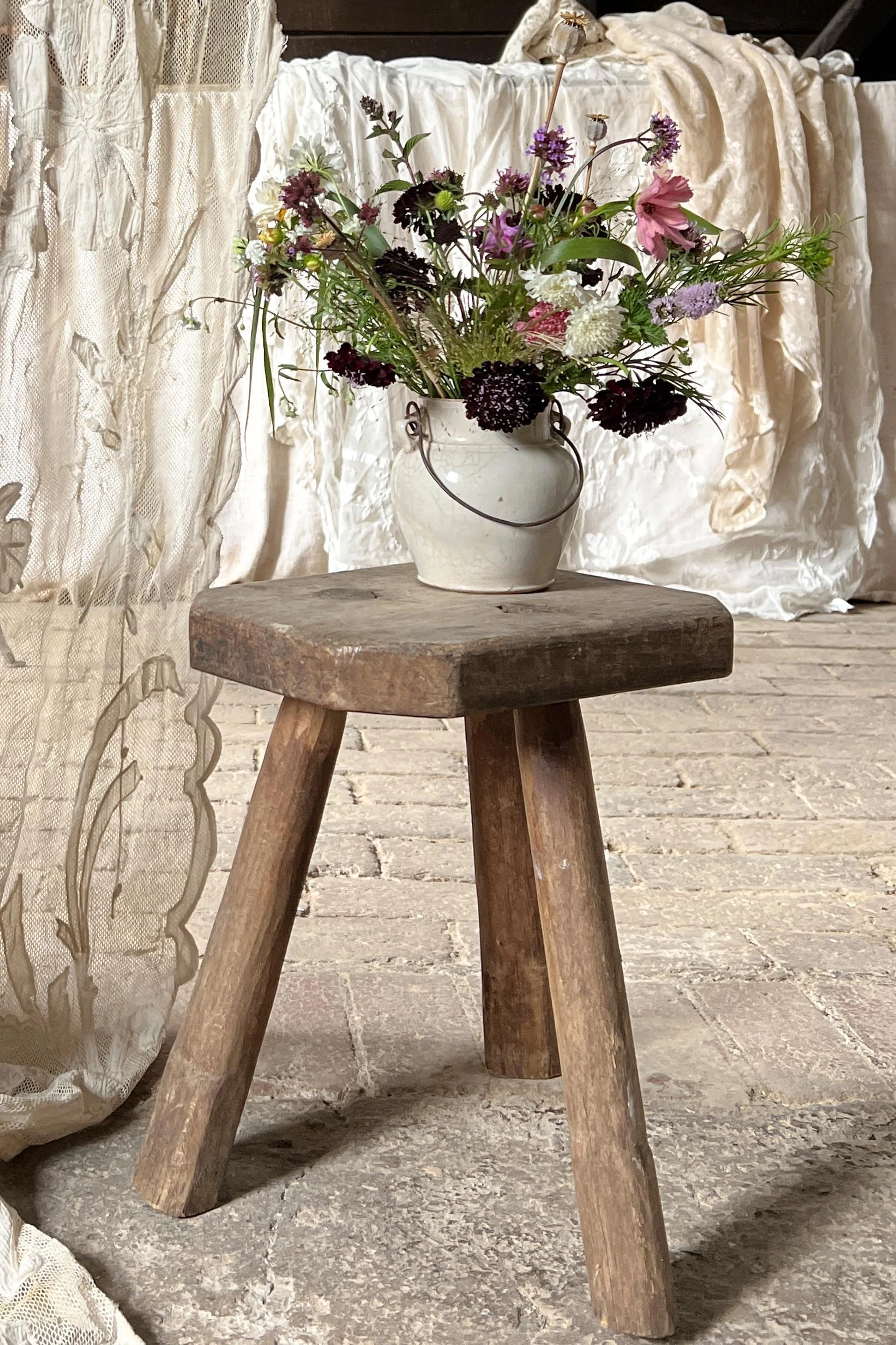 rusticstool4.jpg