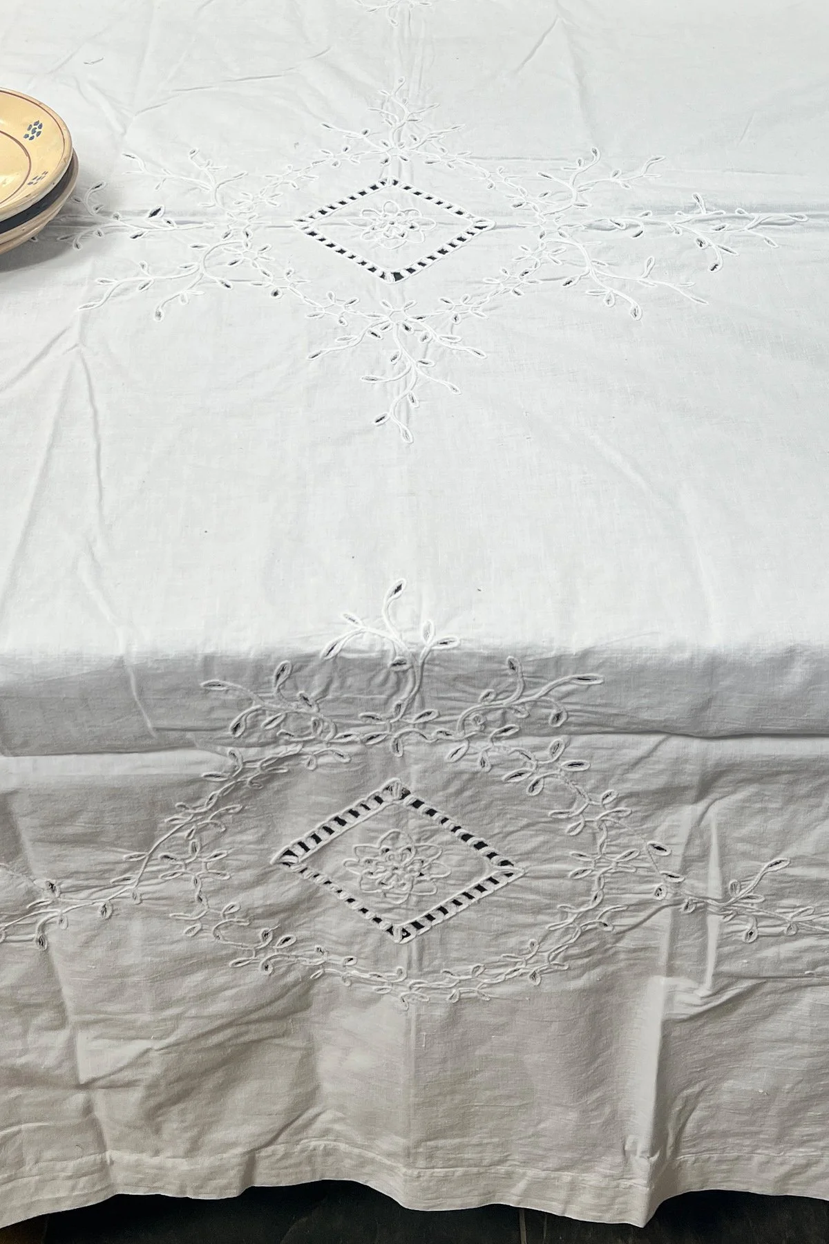 tablecloth4.jpg