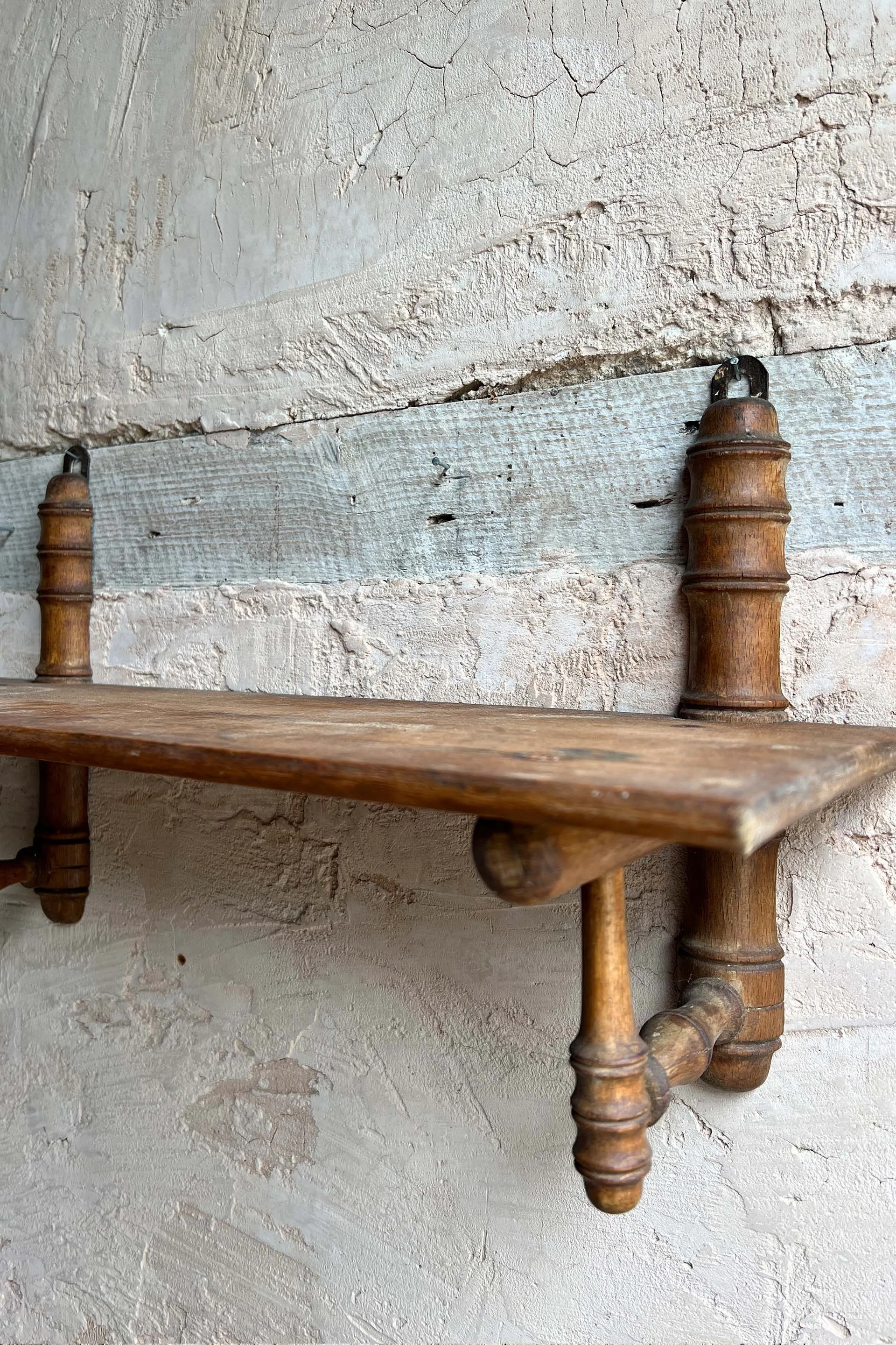 shelf2.03.jpg