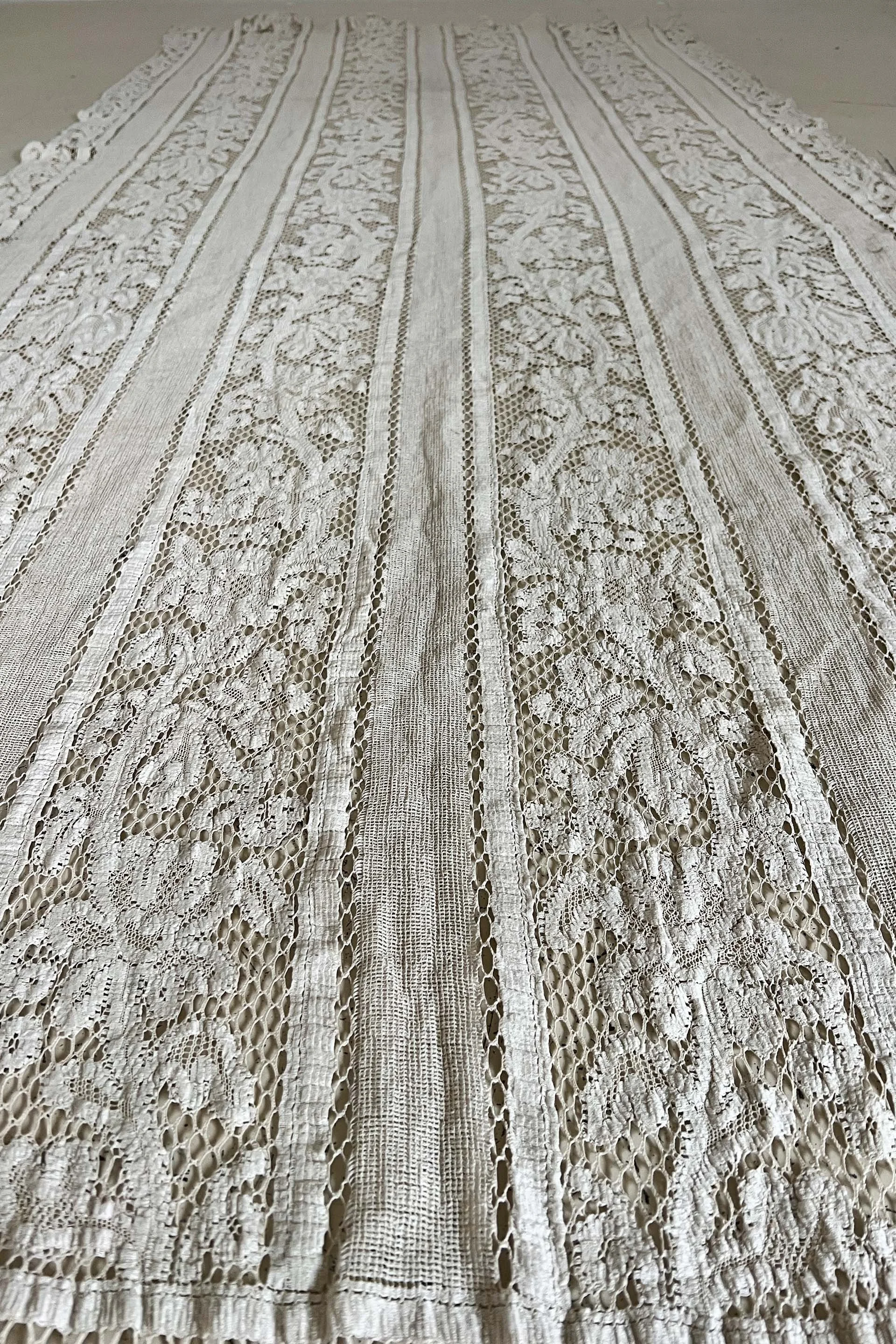 curtainlarge2.jpg