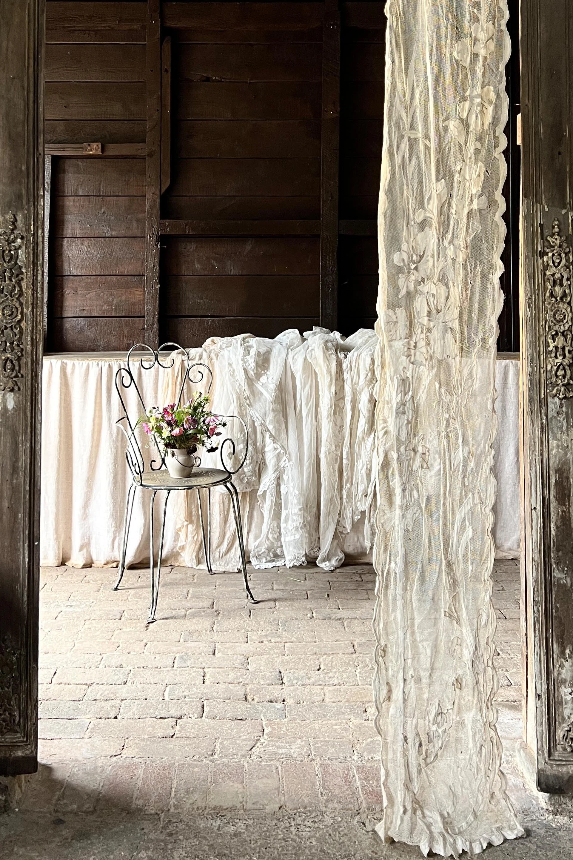 curtainnarrow3.jpg
