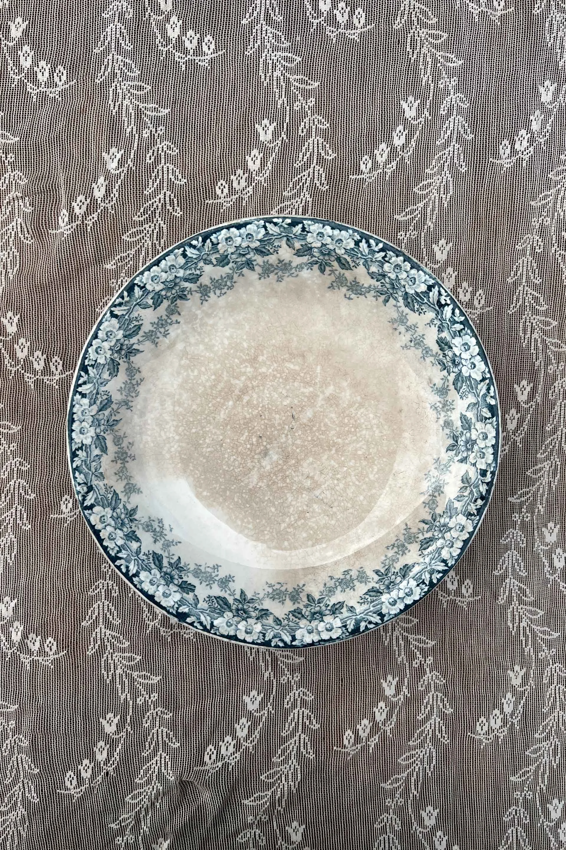 blue cakestand2.jpg