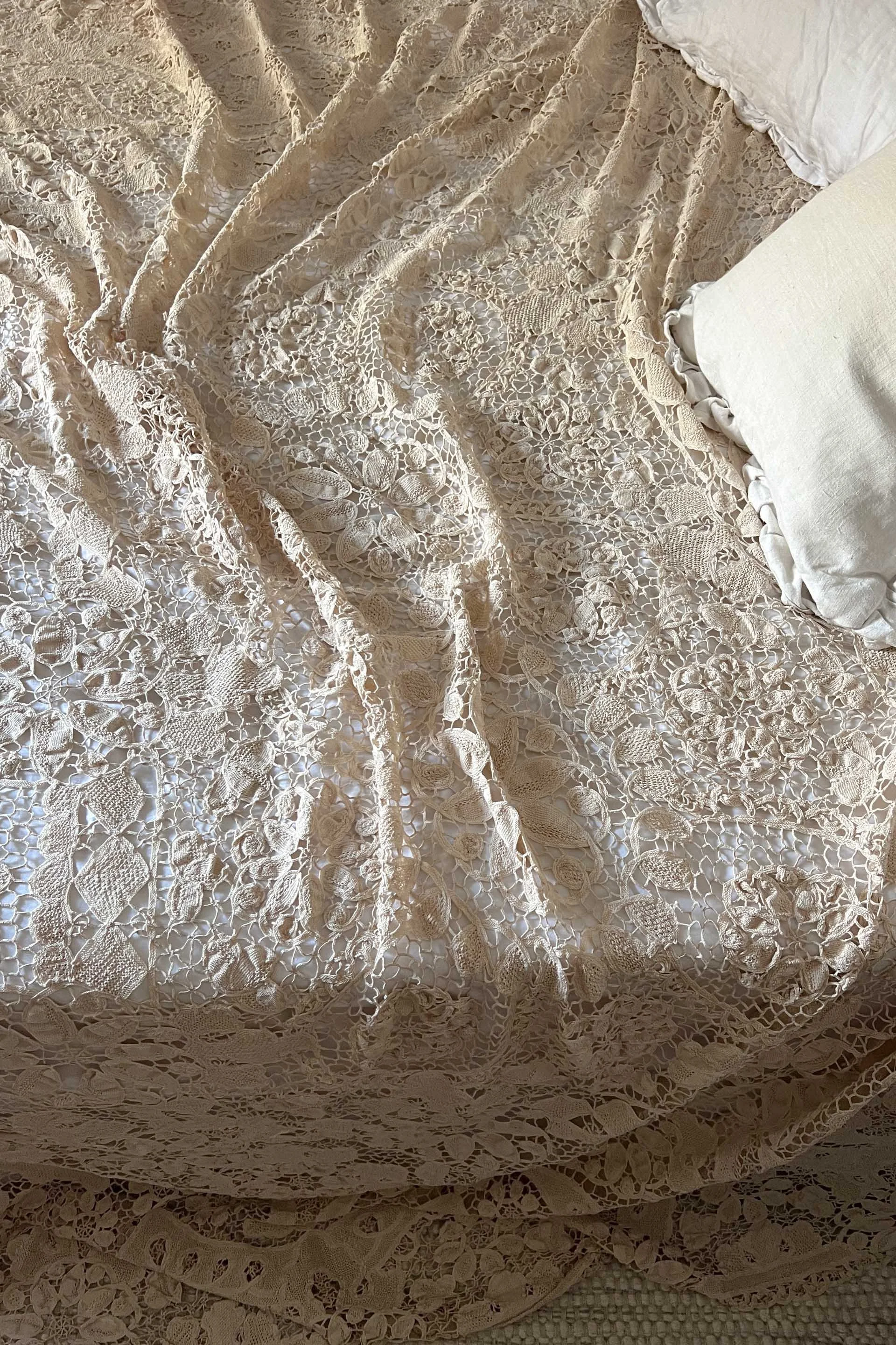 bedthrow9.jpg