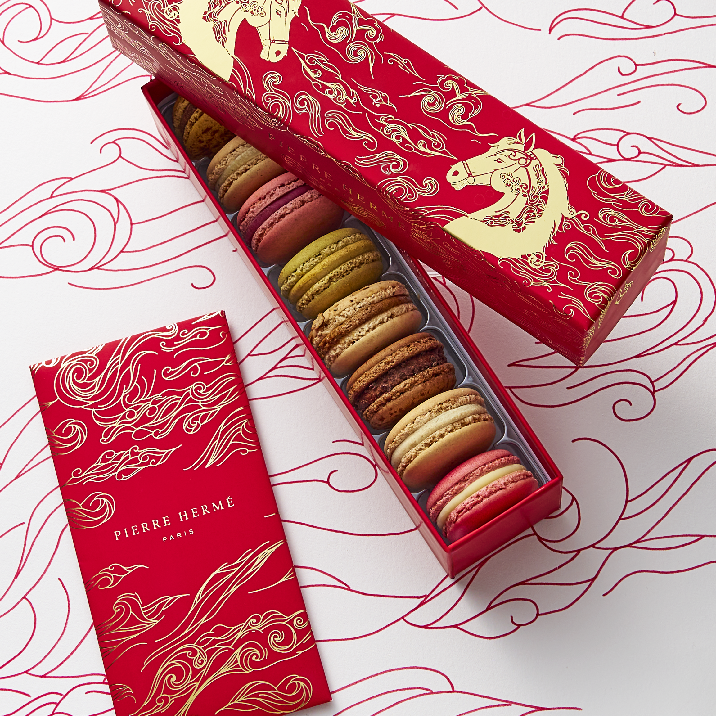 2026_LUNAR_NEW_YEAR_COFFRET_8MAC_HONGBAO_AMB_1200X1200_HD.png
