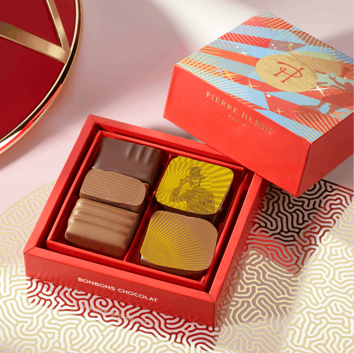 2026_NOEL_COFFRET_BONBONS_CHOCOLAT_T0_AMB_1200X1200_HD.png