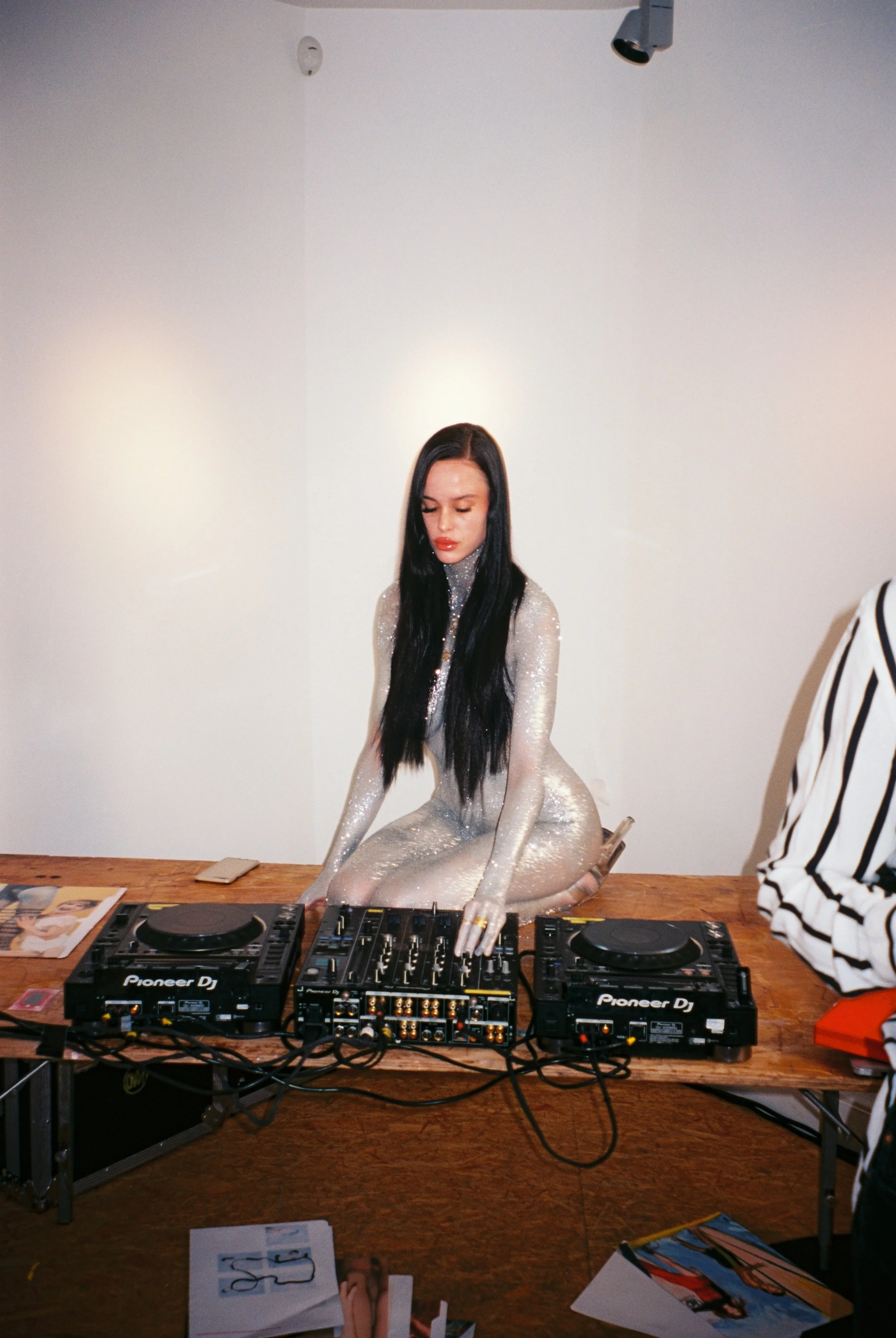 000040-3 2.jpg