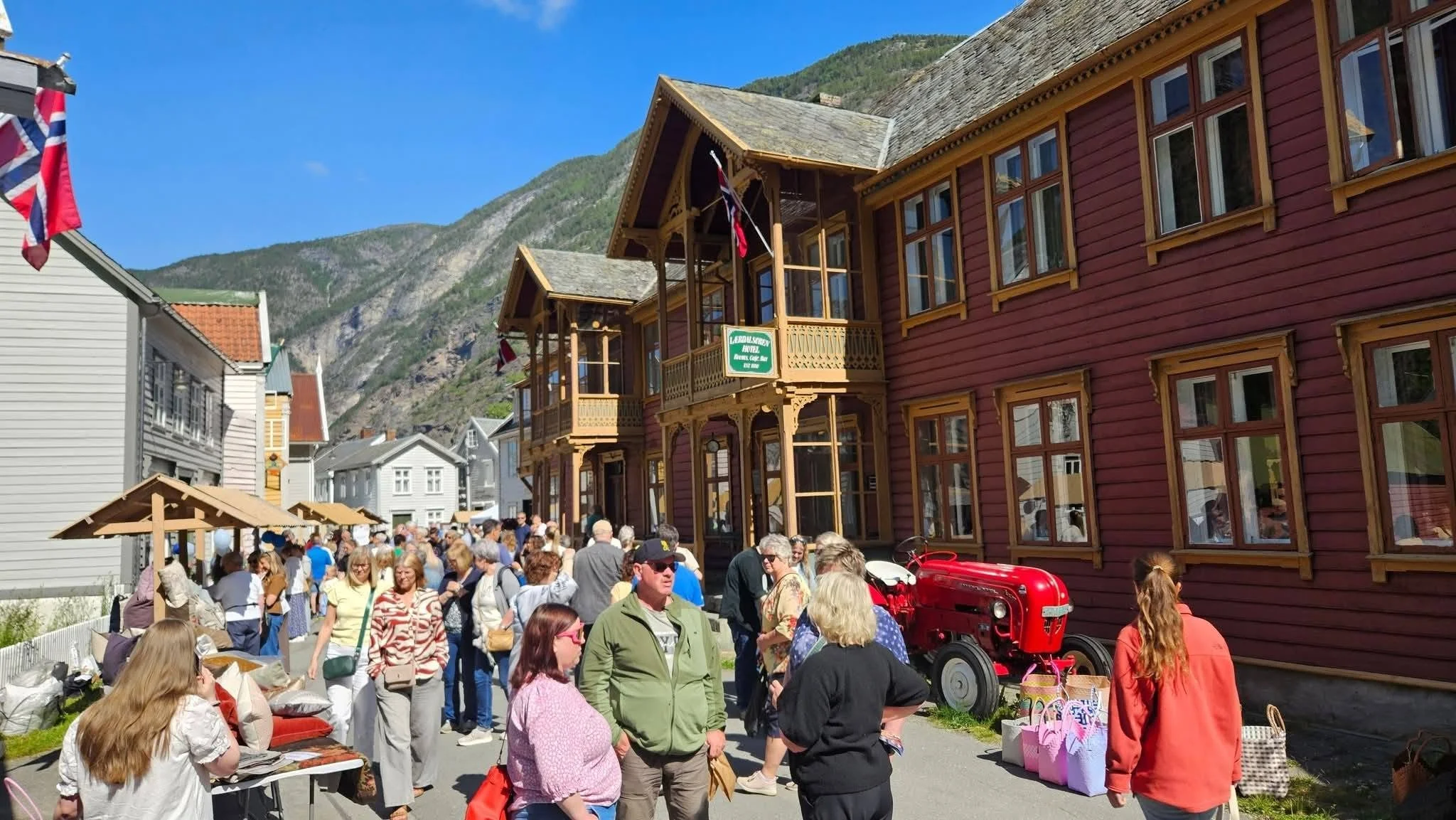 Få med deg årets Lærdalsmarknad - ein herleg tradisjon!