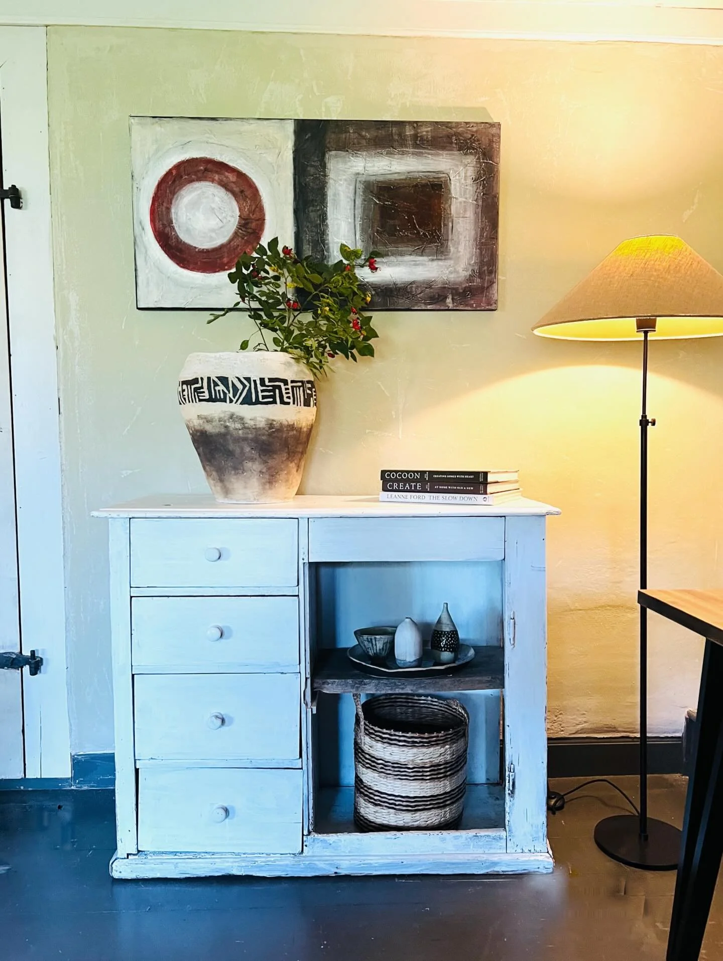 Embracing the September vibe in the forest house.

Original mixed media and ceramics.

#mixedmediaartwork #makeartnotwar #fallvibes #stoneware #stonewareceramics #ceramicprolifestyle #ceramicvase #contemporaryartwork #contemporaryceramics #largestone
