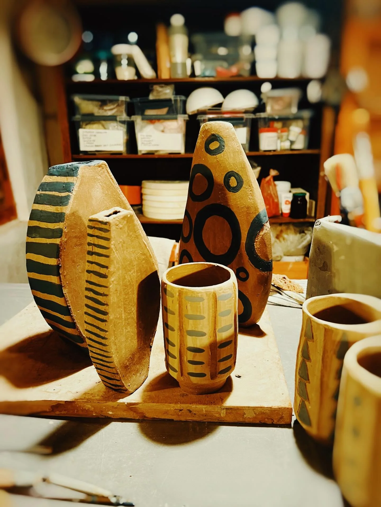 STONEWARE VASES

The fun part - decorating my limited vase collection! A mix of thrown and built pieces, each one special. Coming to my shop in January, exclusively for Europe and beyond. Sorry, USA - tariffs are making shipping tricky. 👻

#stonewar