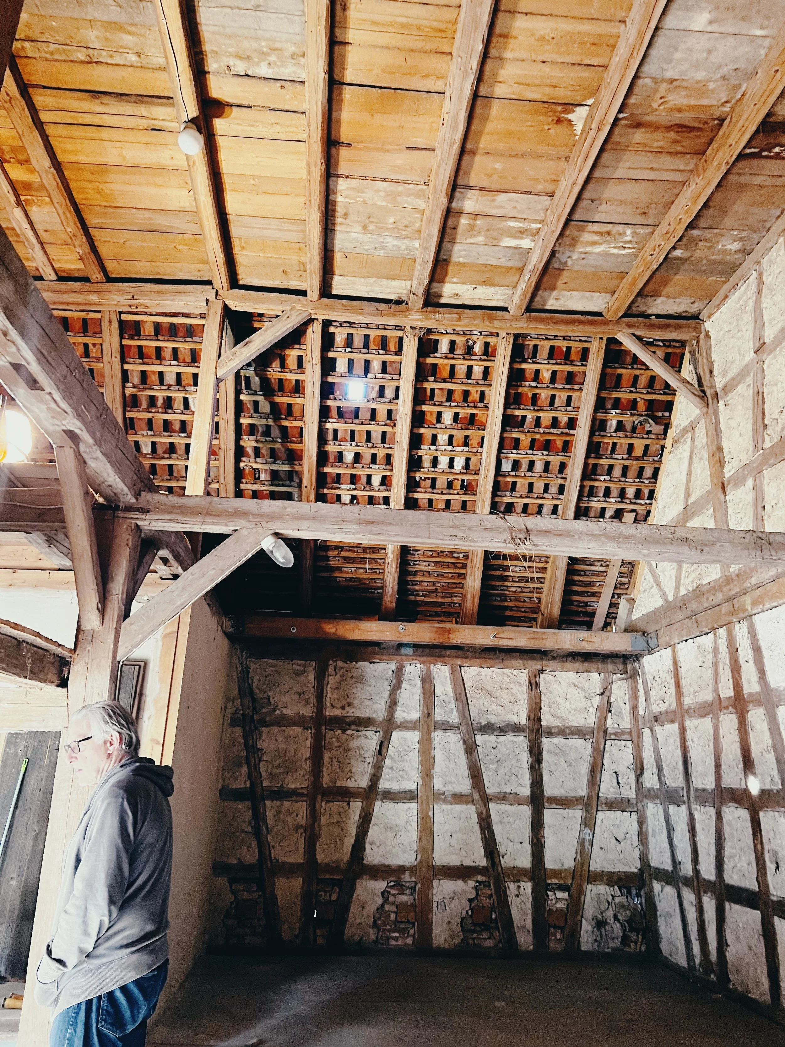 Guide 1 (FREE): Twenty Questions to Ask Before You Buy Property in Italy