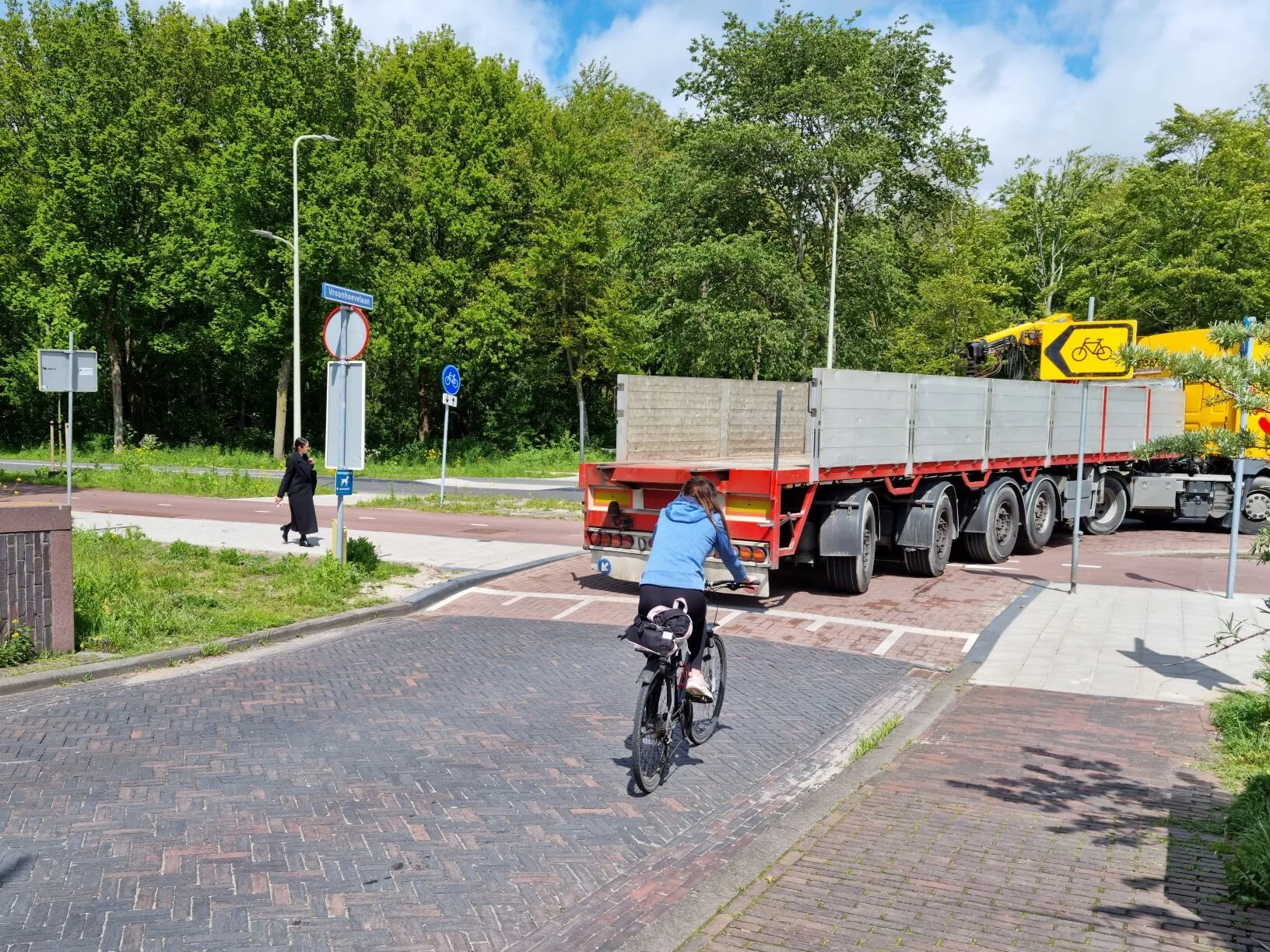 Wijkschouw met gemeenteraadslid 