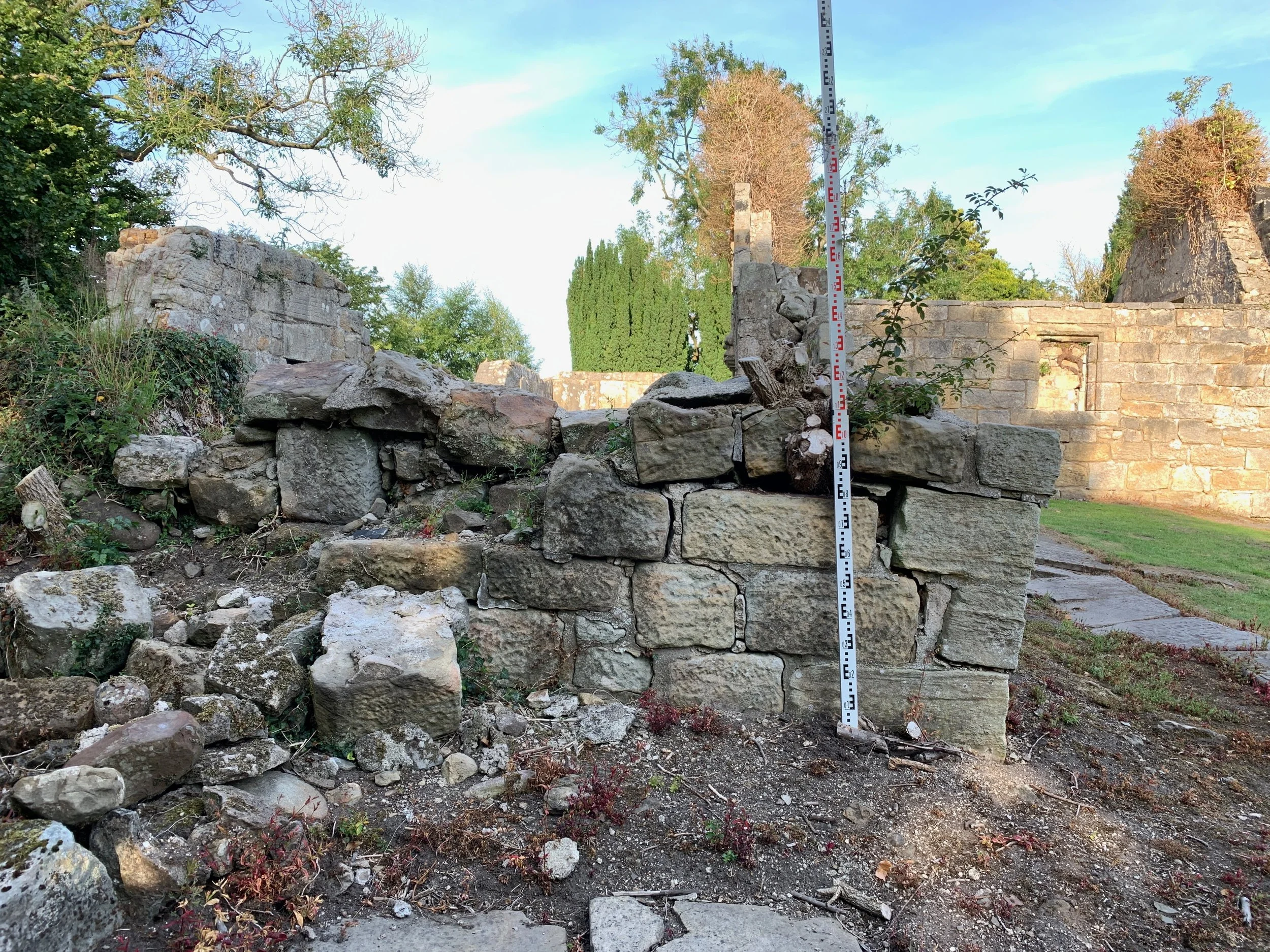 Surveying scheduled monument West Kirk, Culross