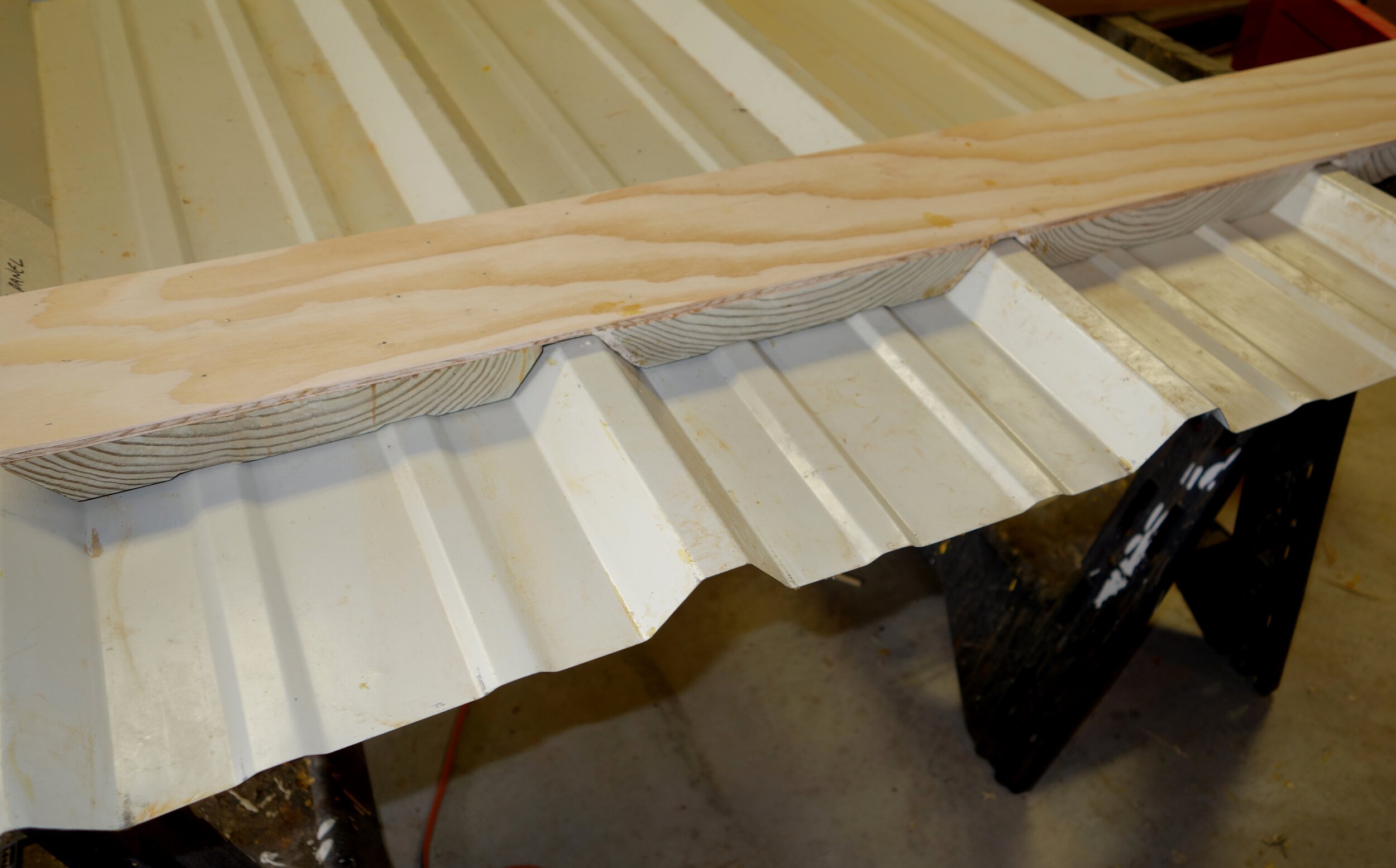 R-0131	R-Panel Filler, OML, Horizontal Assembly
