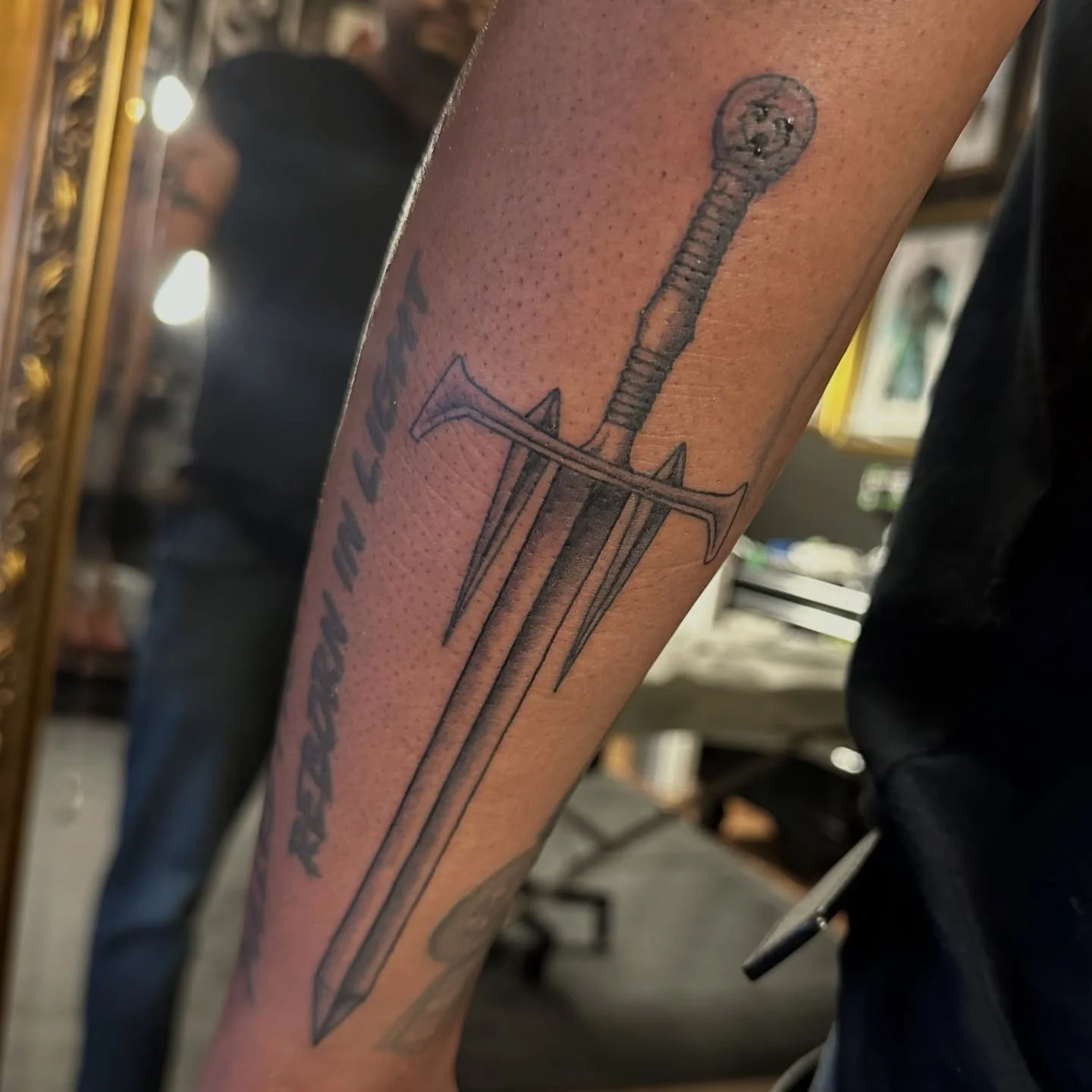 Trivium banger for the homie @national_trx 🤘🏽

Still a lil oozy up top but very happy with how this came out. DM to book!

#trivium #stratfordontario #loversperiltattoo