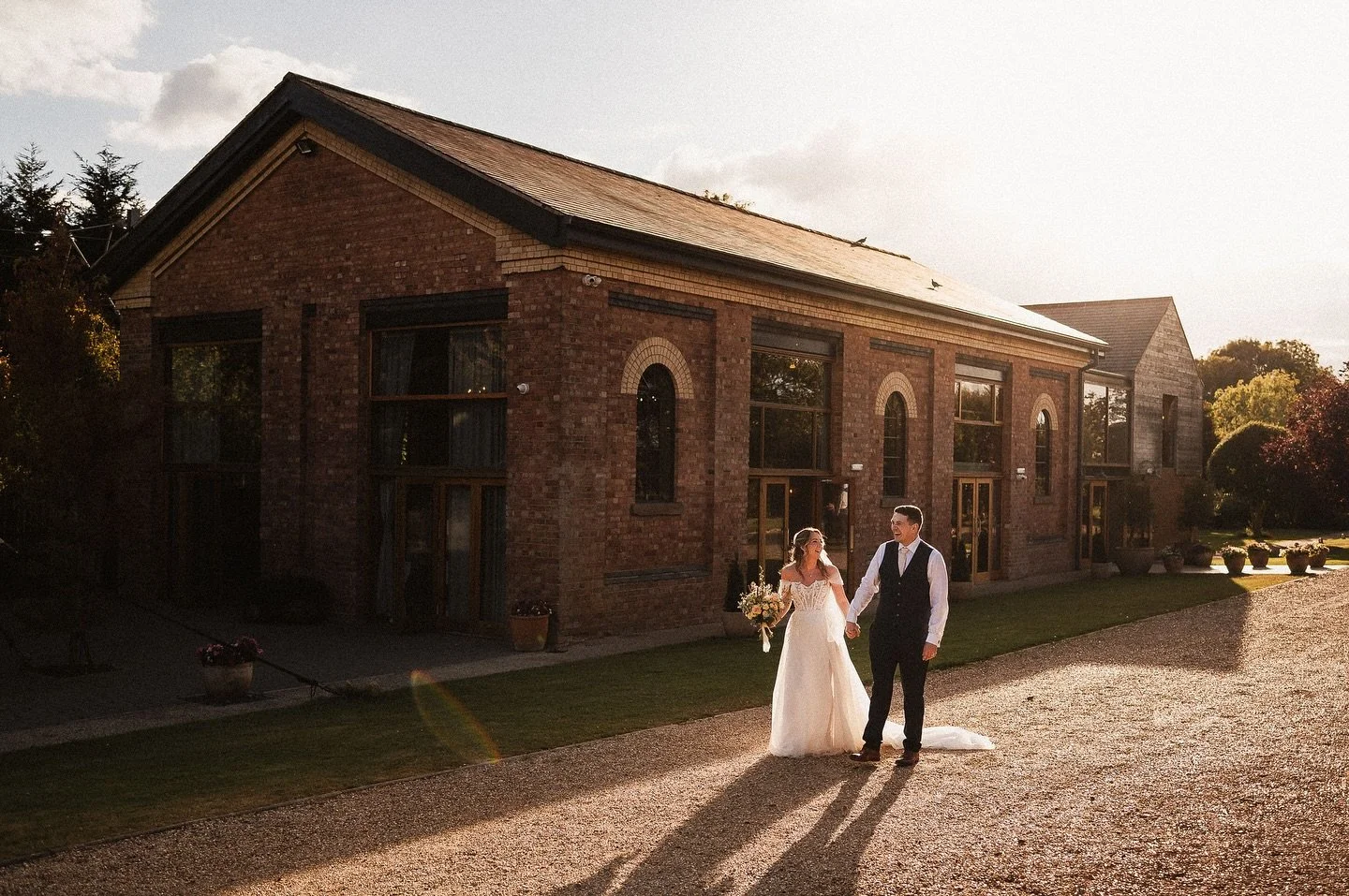 Louise &amp; Sam
.
My first time at The Carriage Hall, and what a day! A wedding that was intimate, but full of fun, and featuring surprise special guests Teal &amp; Bellamy🦙. Just your typical wedding day with alpacas, pinky promises and bath time!