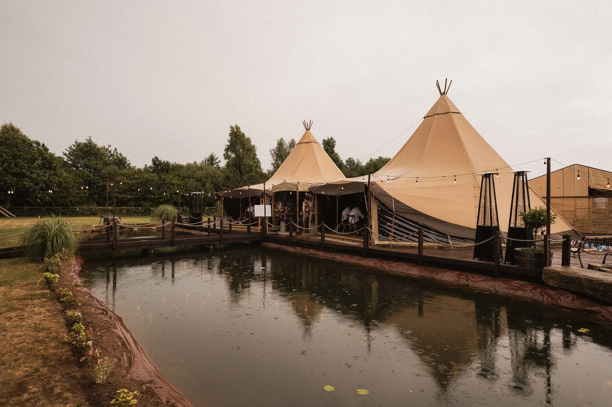 Nuddock-Wood-Lakes-Wedding-038.jpg