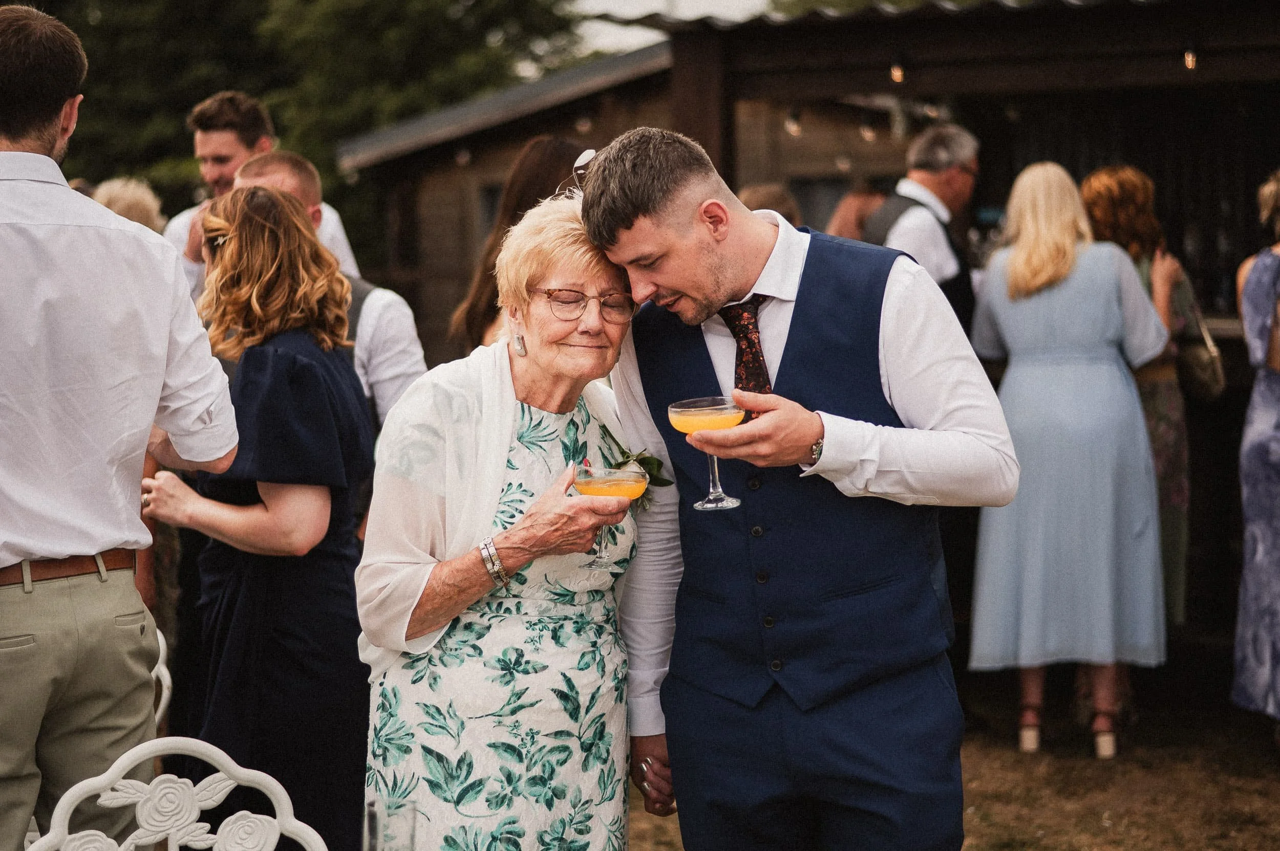 Nuddock-Wood-Lakes-Wedding-044.jpg