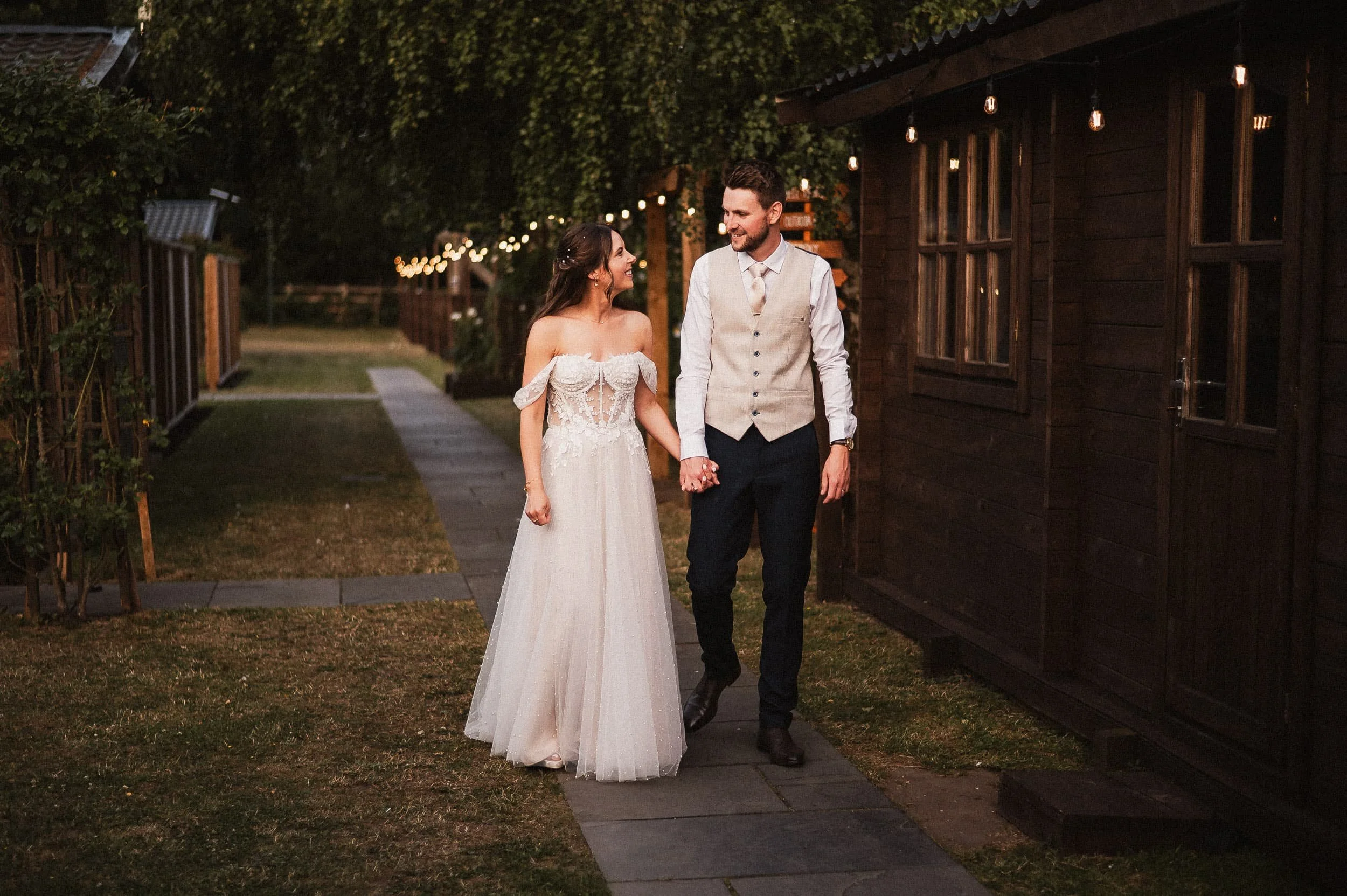 Nuddock-Wood-Lakes-Wedding-070.jpg